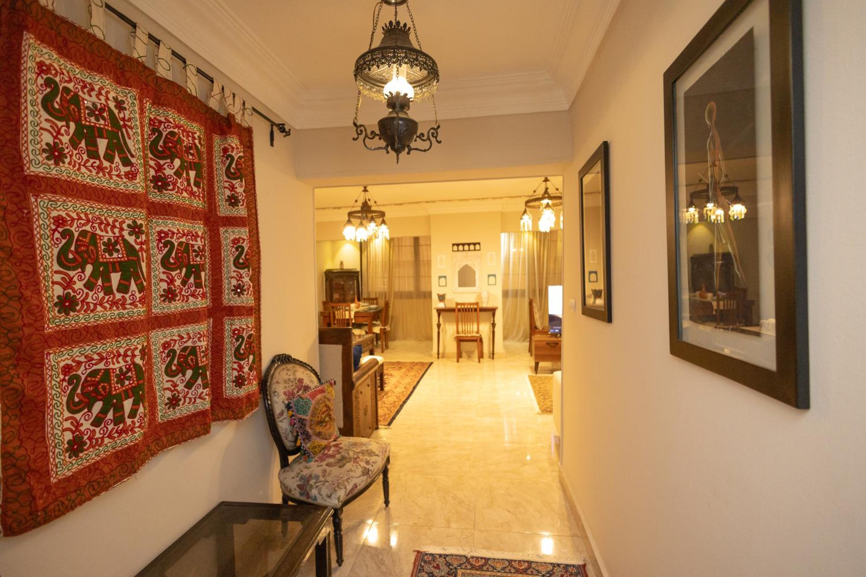 Cozy Dokki khan DownTowen