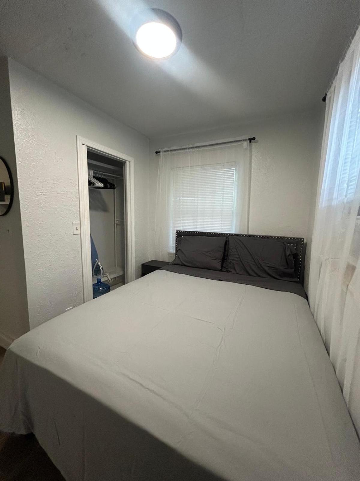 Beach 2BR Villa Sleeps 4 Trendy & Luxe