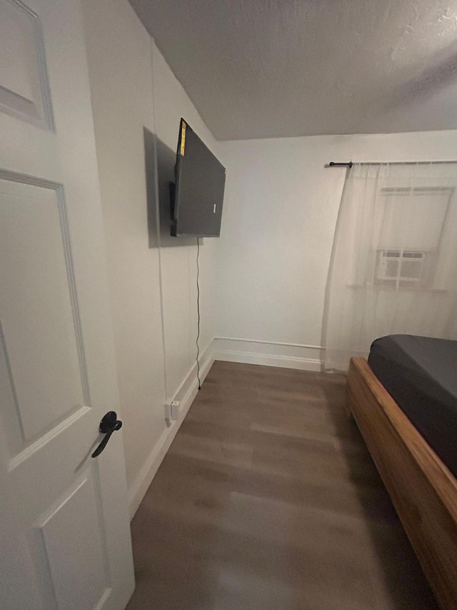 Beach 2BR Villa Sleeps 4 Trendy & Luxe