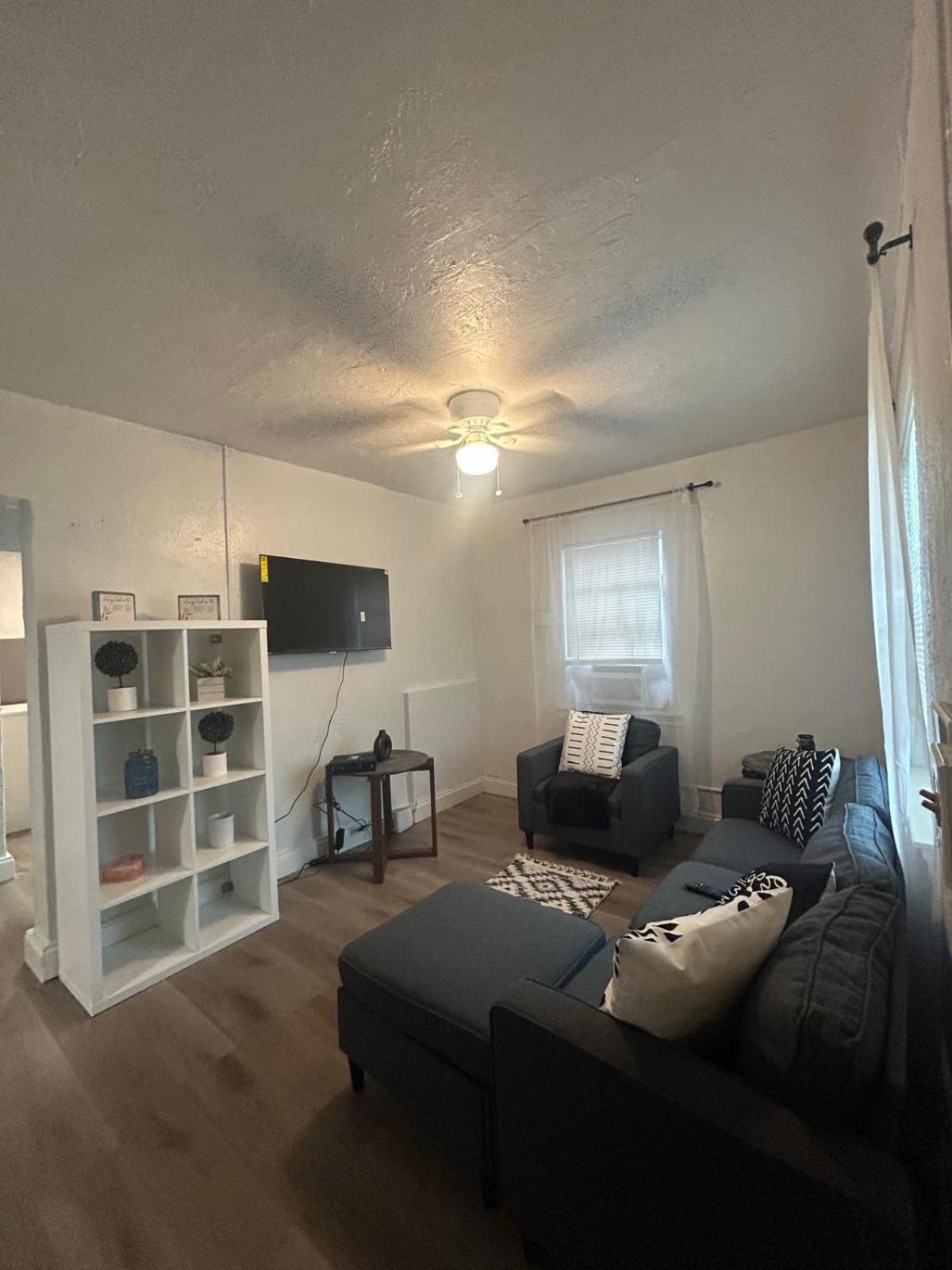Beach 2BR Villa Sleeps 4 Trendy & Luxe