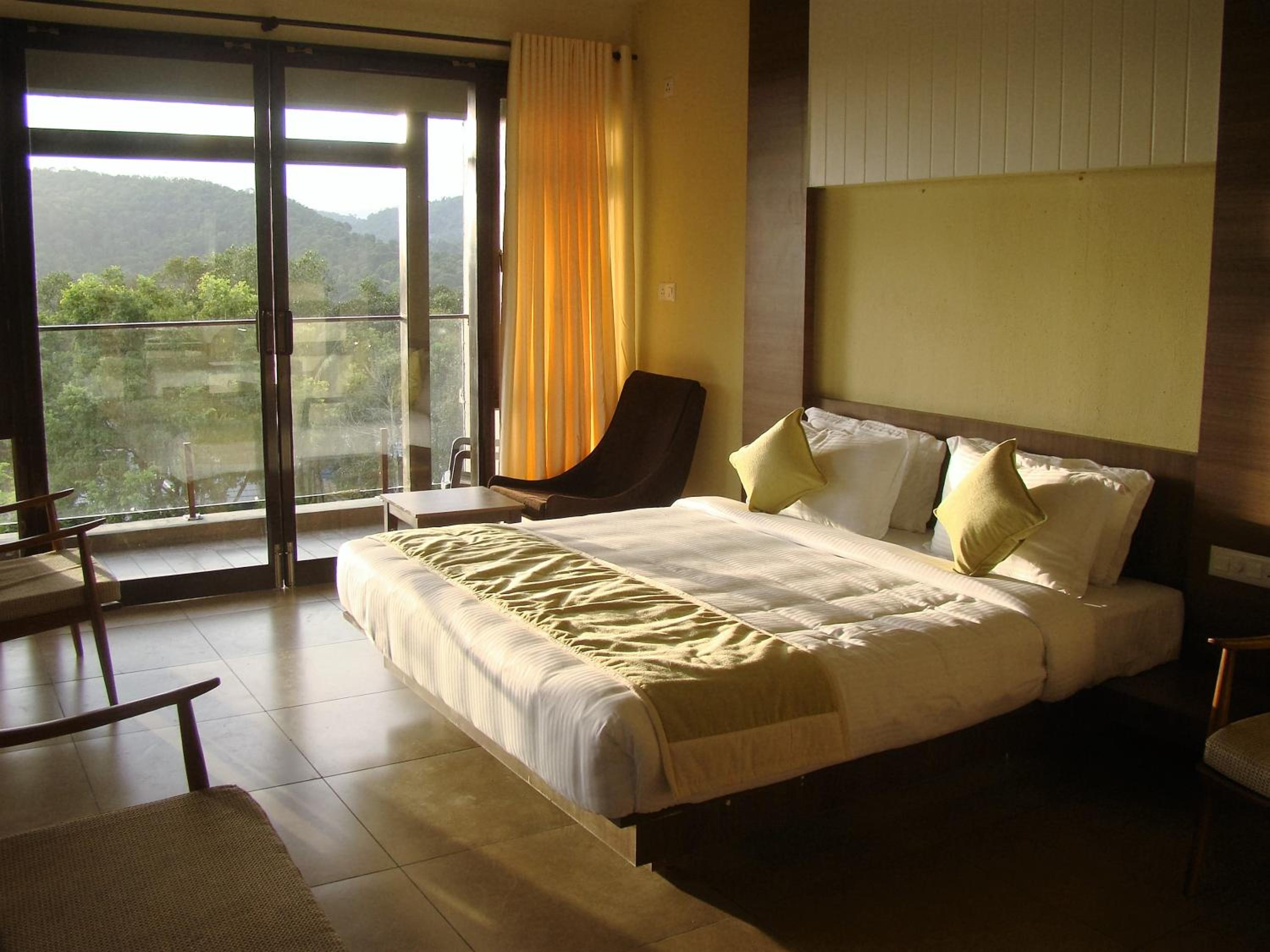 The Mountain Courtyard Thekkady