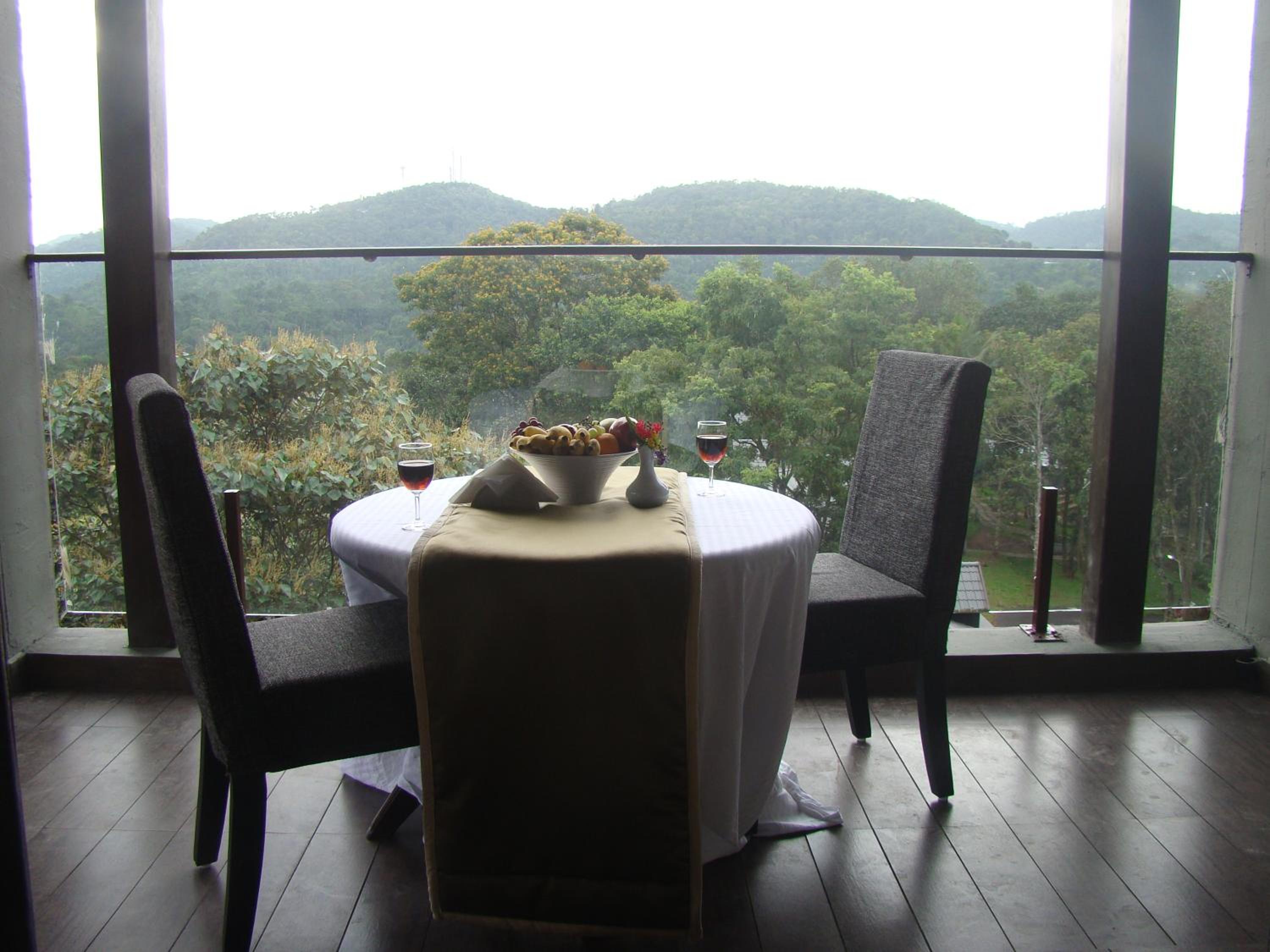 The Mountain Courtyard Thekkady