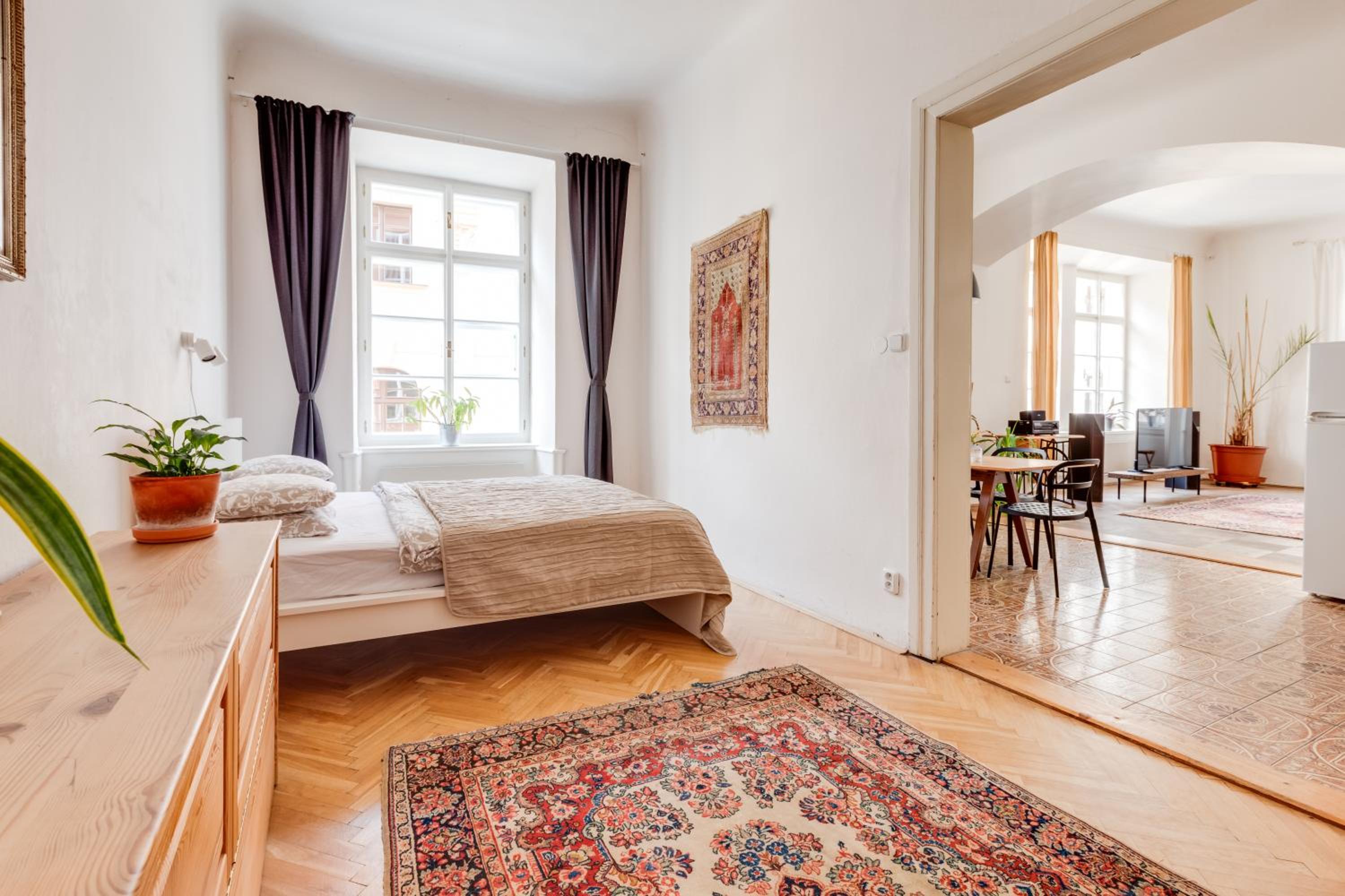 Old Town Magical Stay Comfy 2BDR Historic House