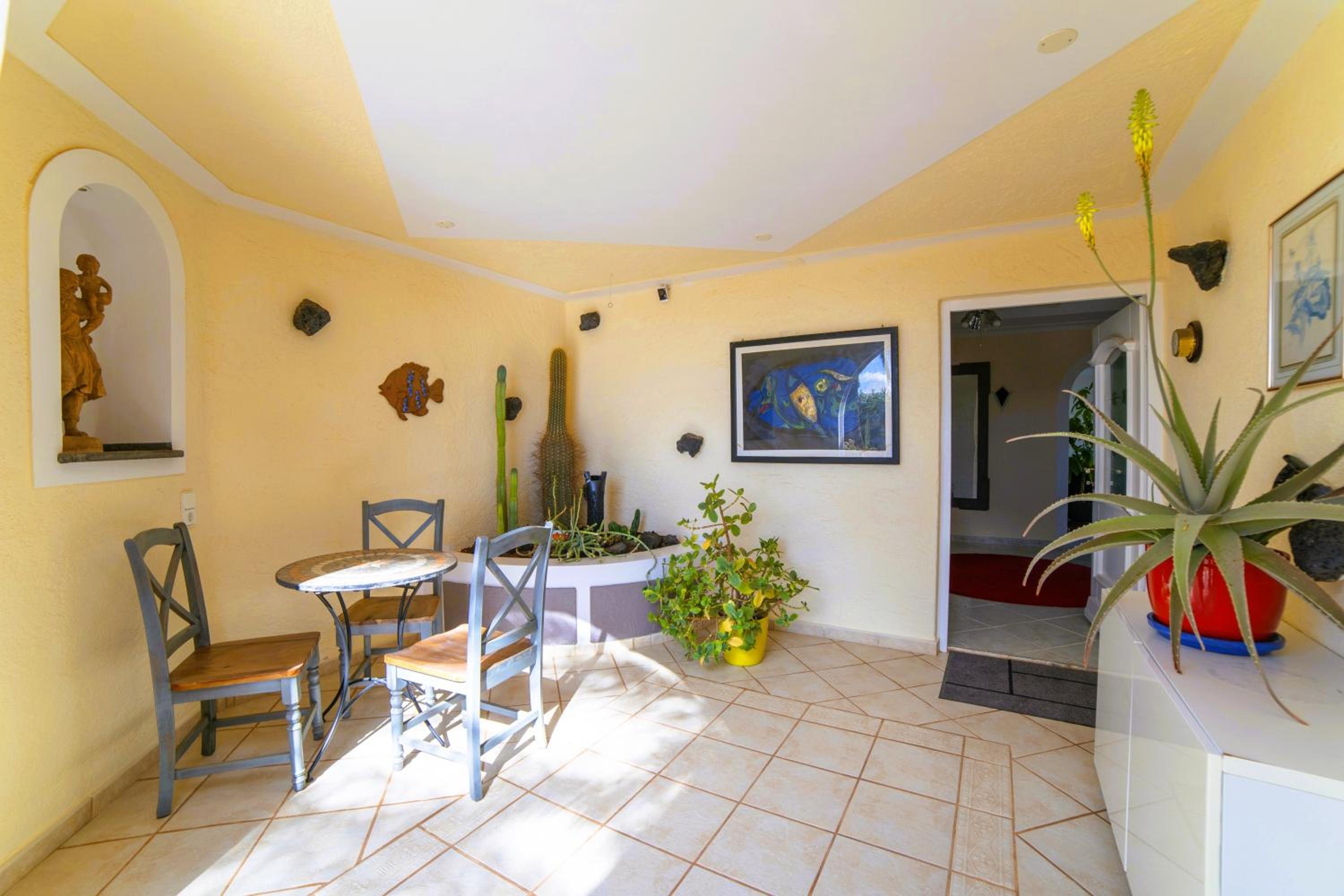 Villa MADORA - private pool, amazing garden, sea view, quiet location