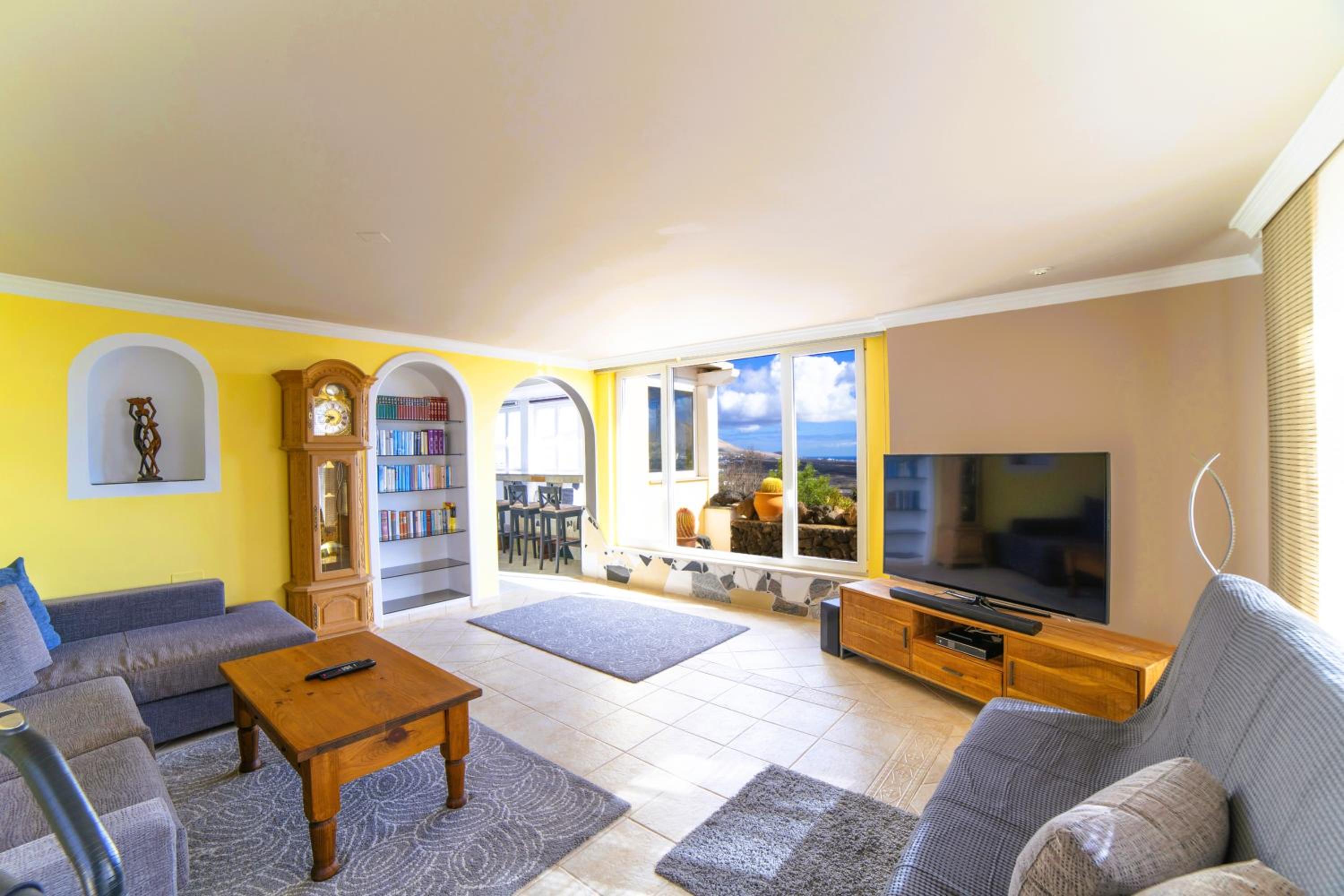 Villa MADORA - private pool, amazing garden, sea view, quiet location