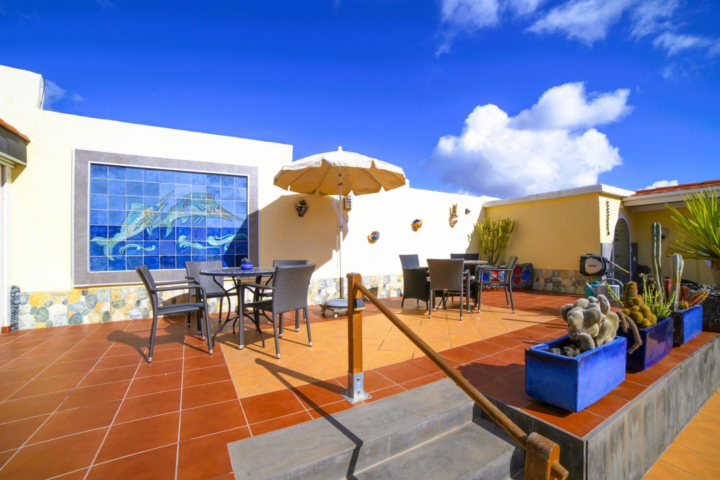 Villa MADORA - private pool, amazing garden, sea view, quiet location