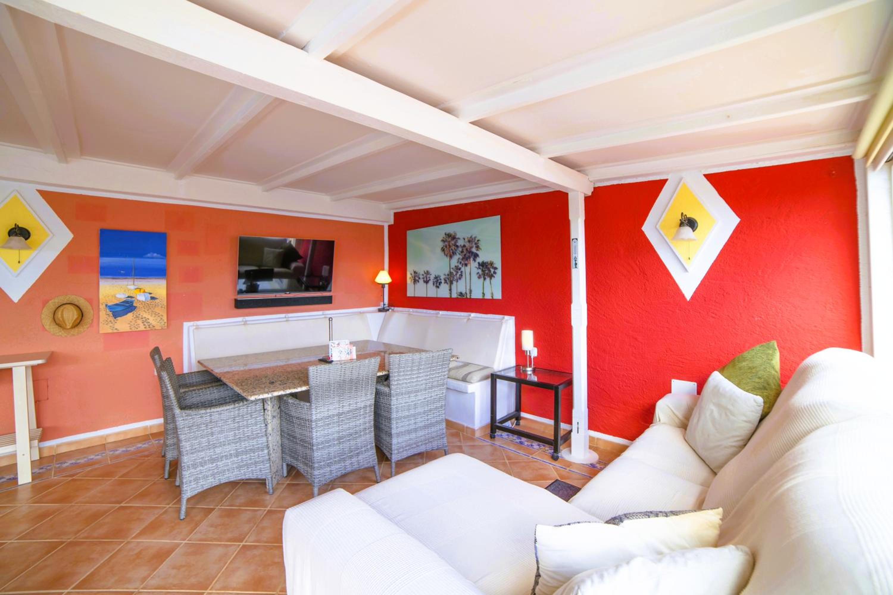 Villa MADORA - private pool, amazing garden, sea view, quiet location