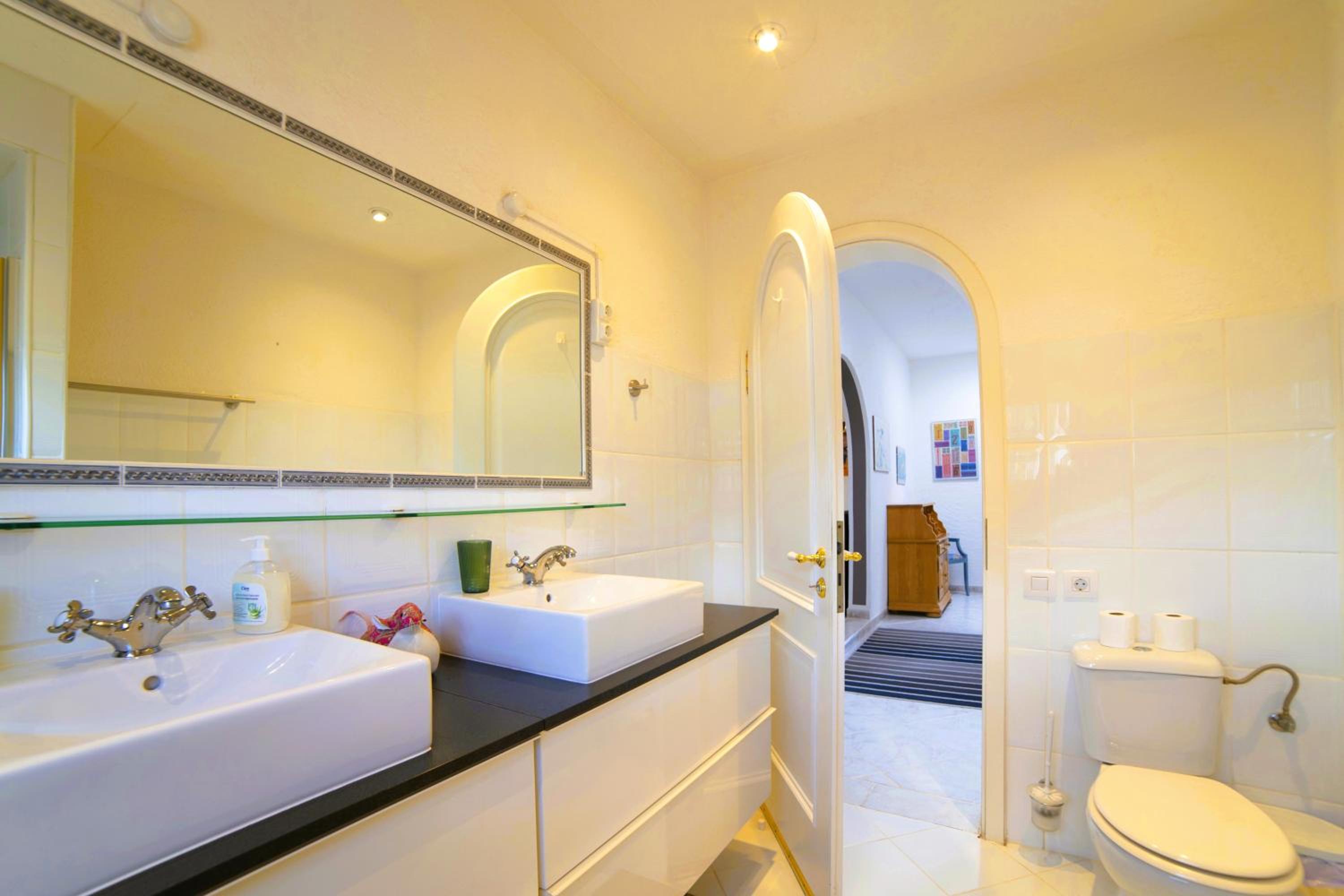 Villa MADORA - private pool, amazing garden, sea view, quiet location