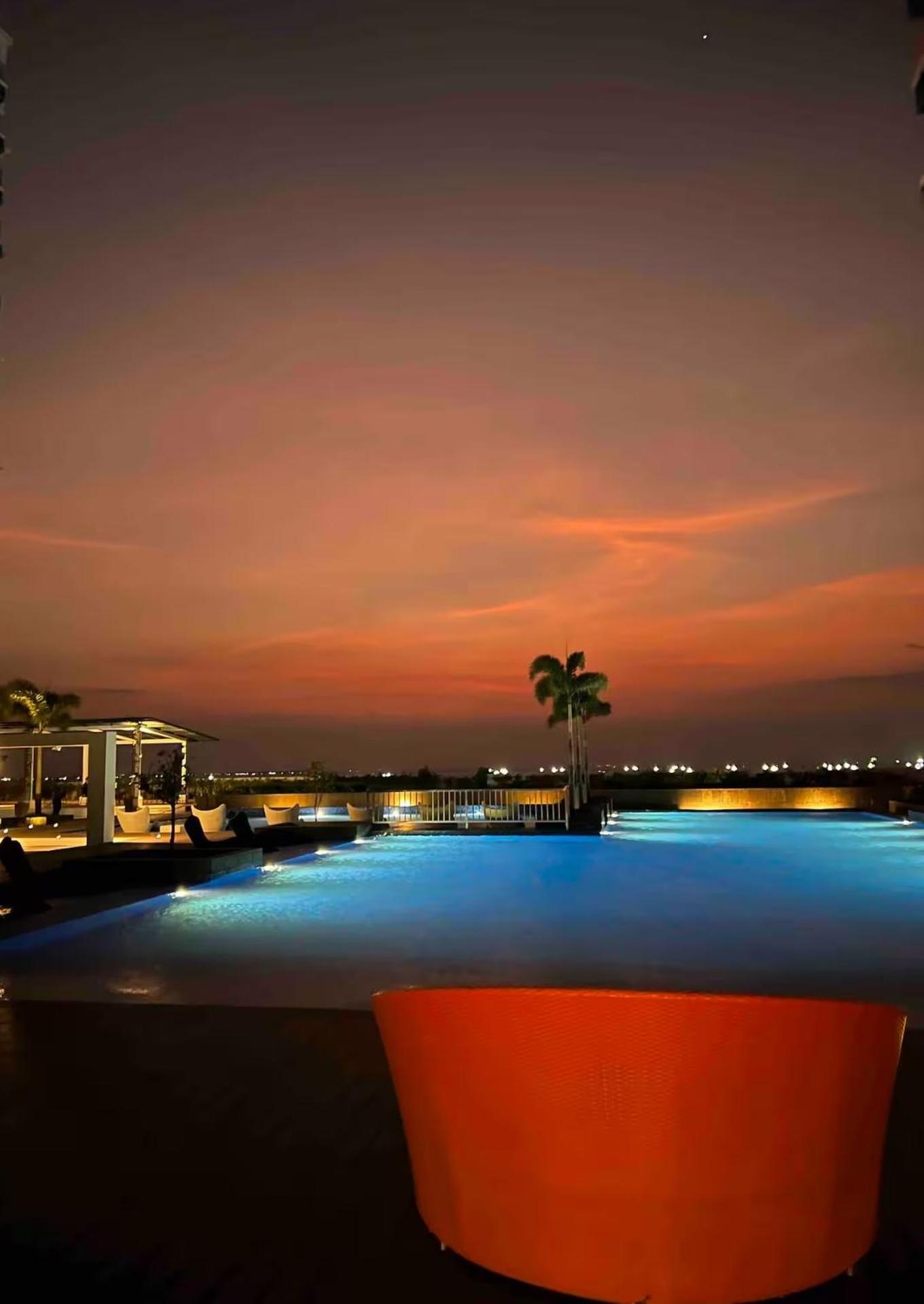 HomeMadeLuxury 3 Bedrooms Seaview Sunset View Near Manila Airports Okada MOA
