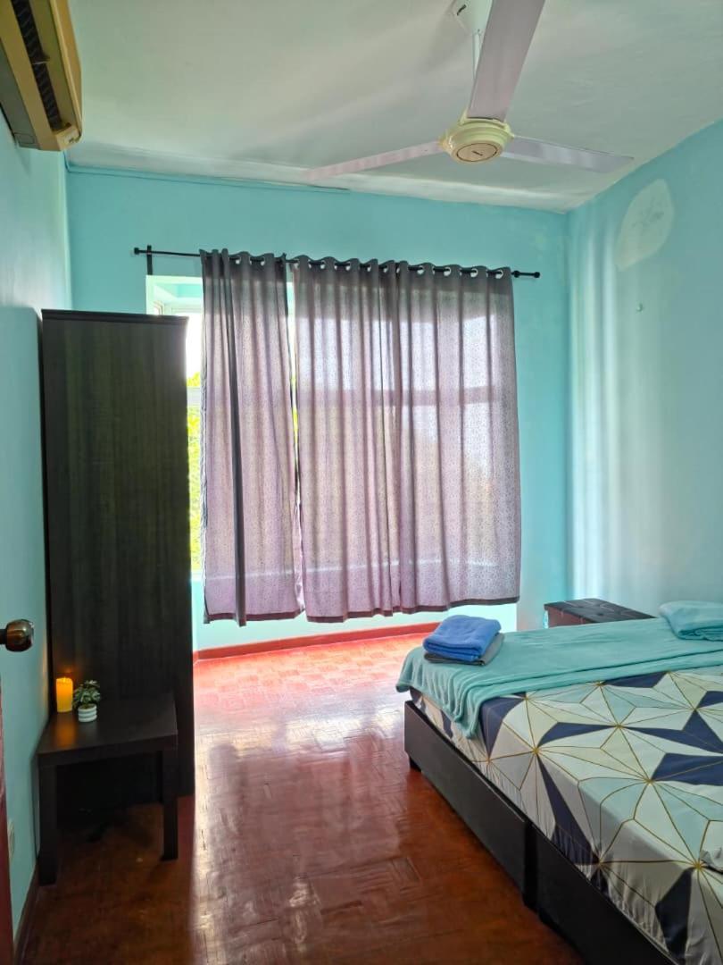 The Sunset Terrace, Ocean View Resort-Teluk Kemang, Sea Views, Walk to beach, Netflix, Beverages & Snacks