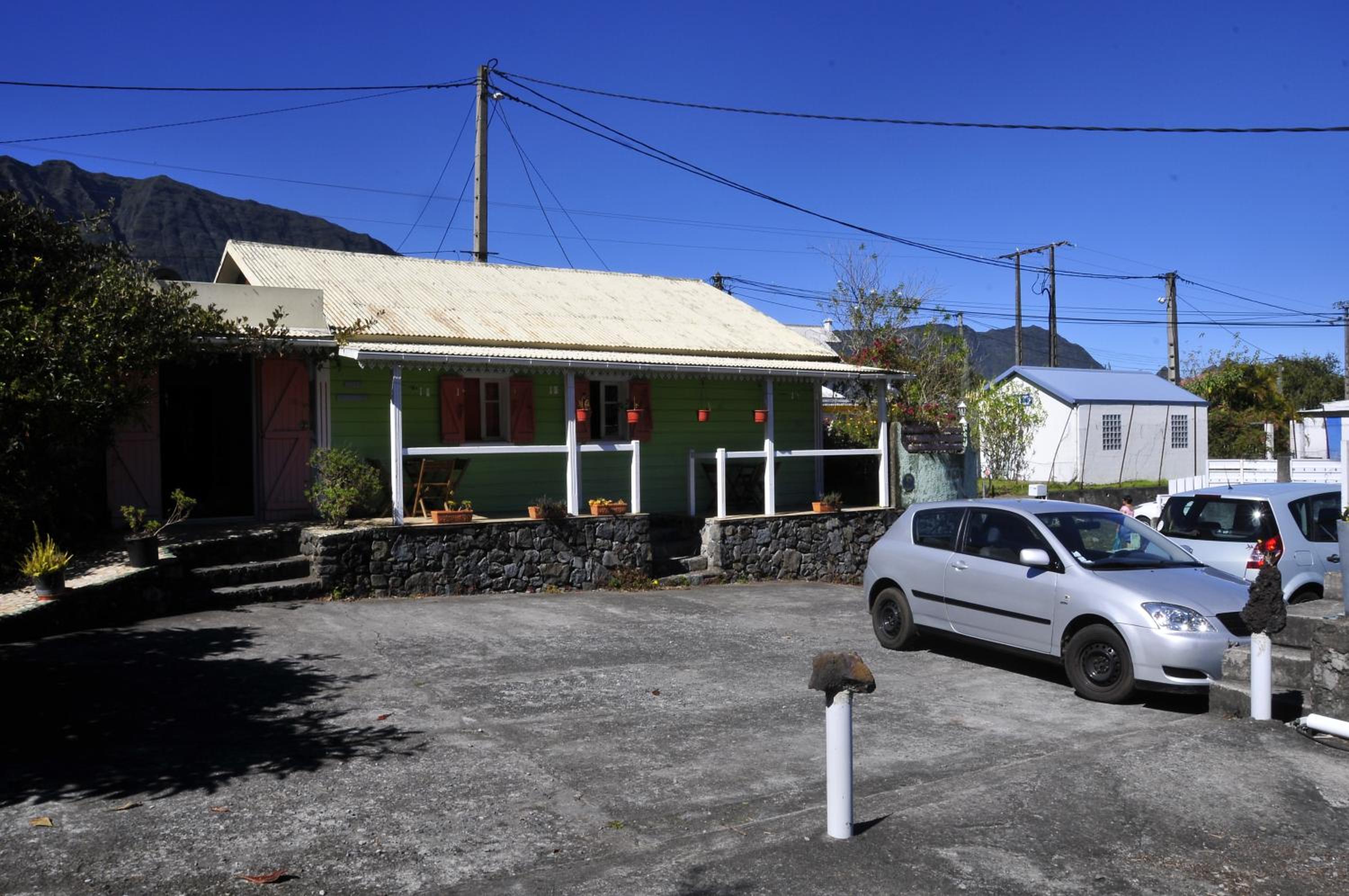 Photo 19