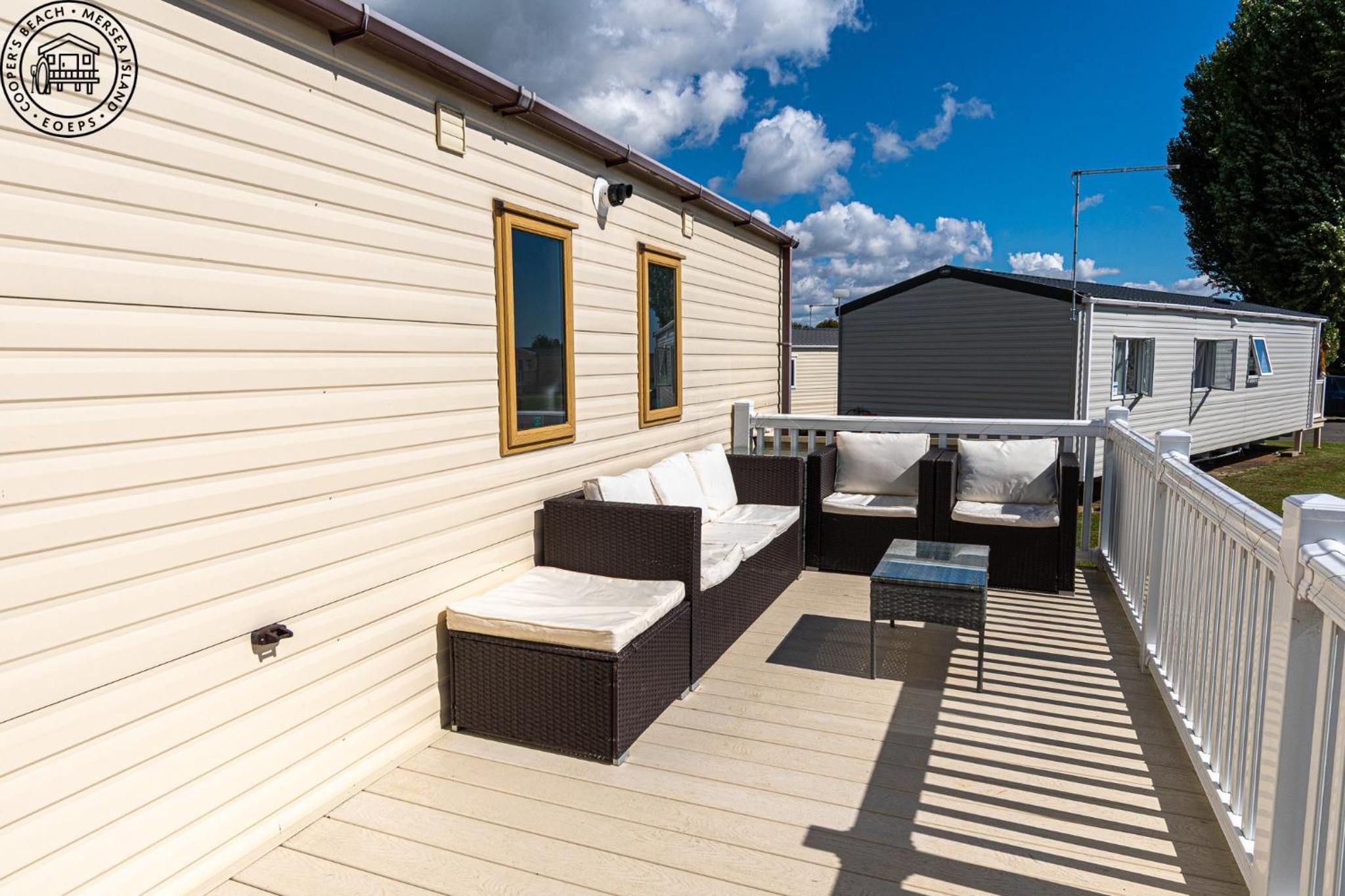 Caravan Hire Mersea Island - EOEPS