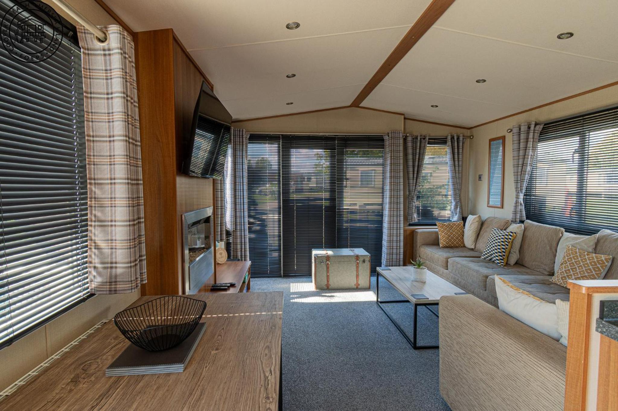 Caravan Hire Mersea Island - EOEPS