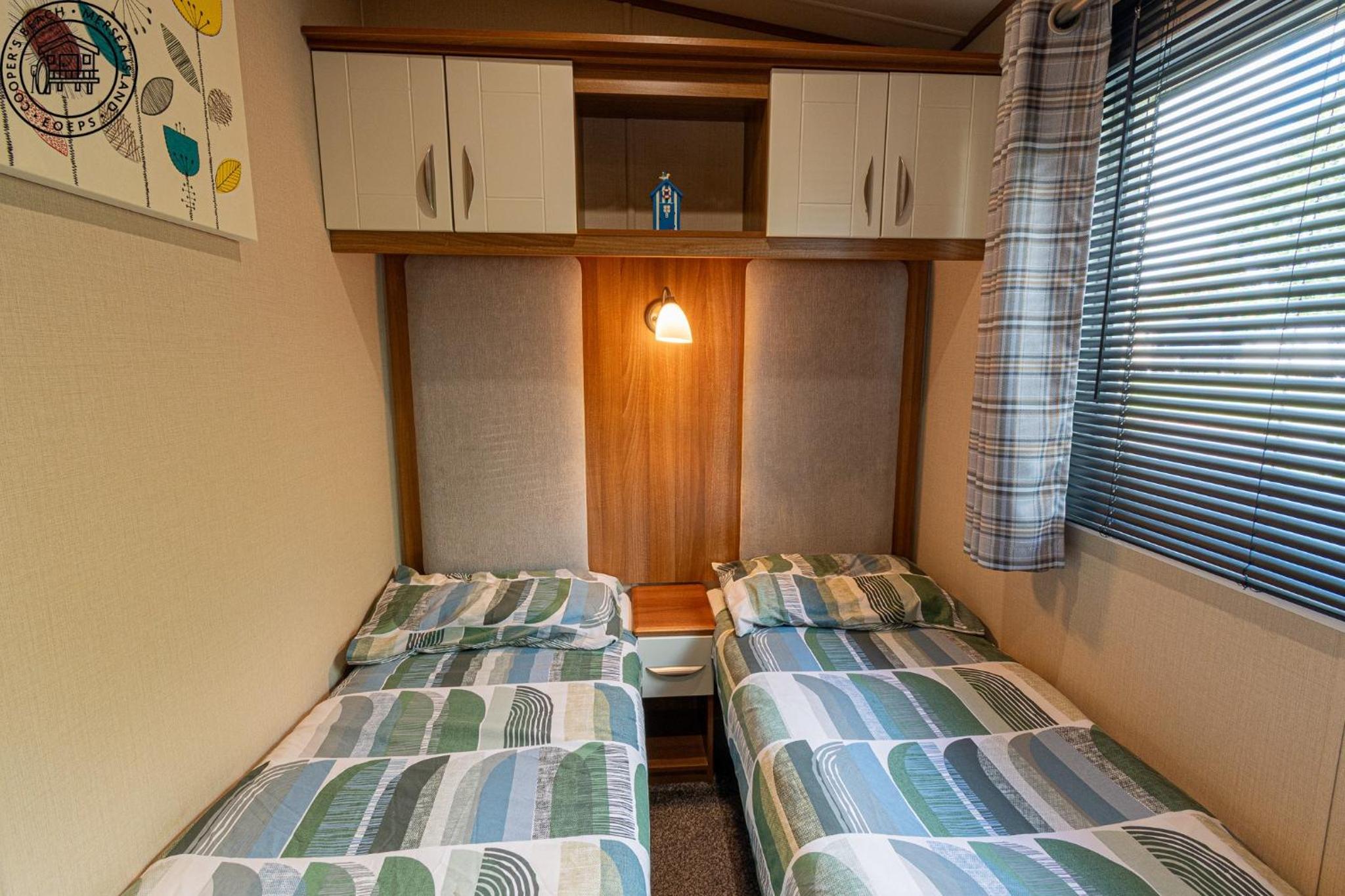 Caravan Hire Mersea Island - EOEPS