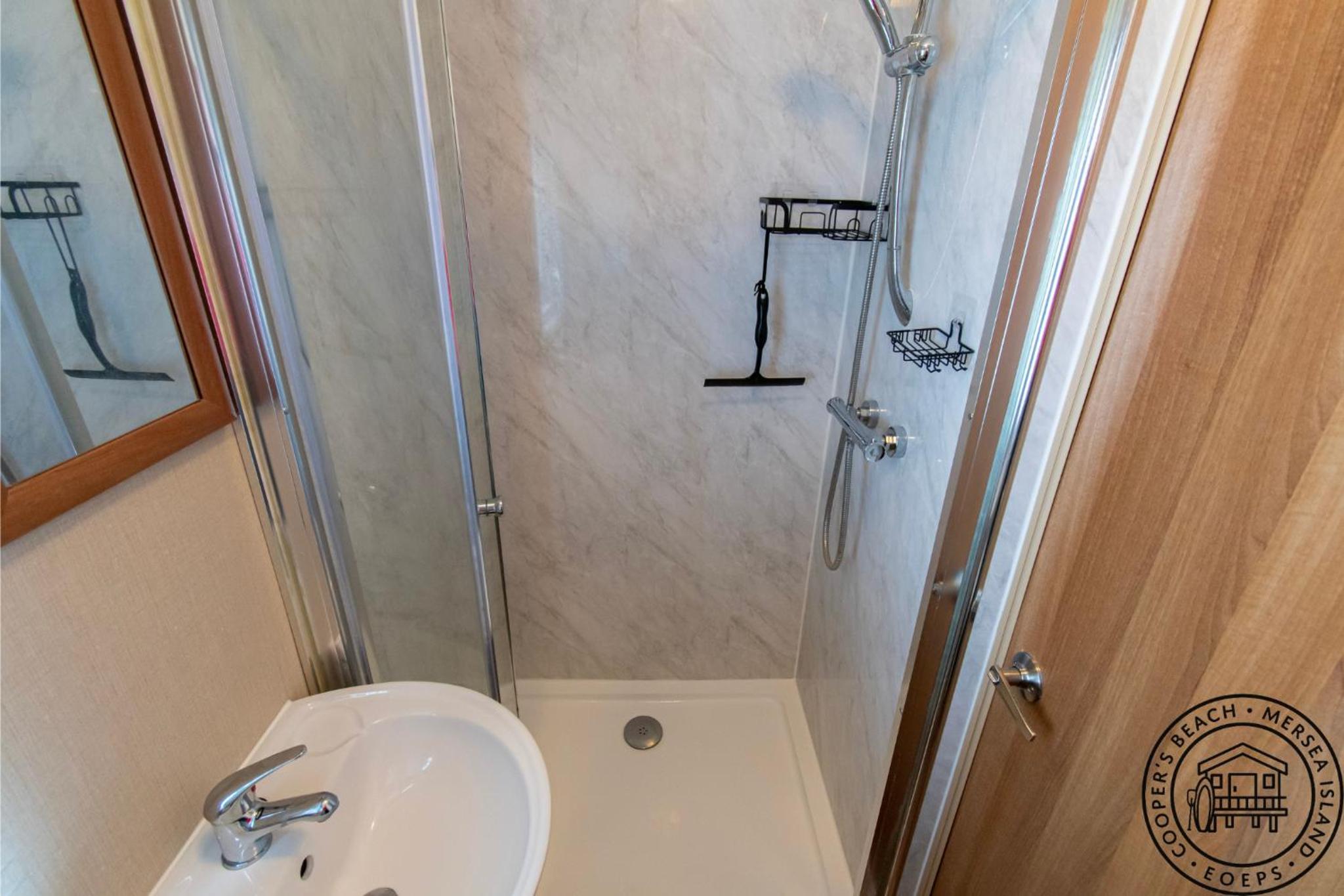 Caravan Hire Mersea Island - EOEPS