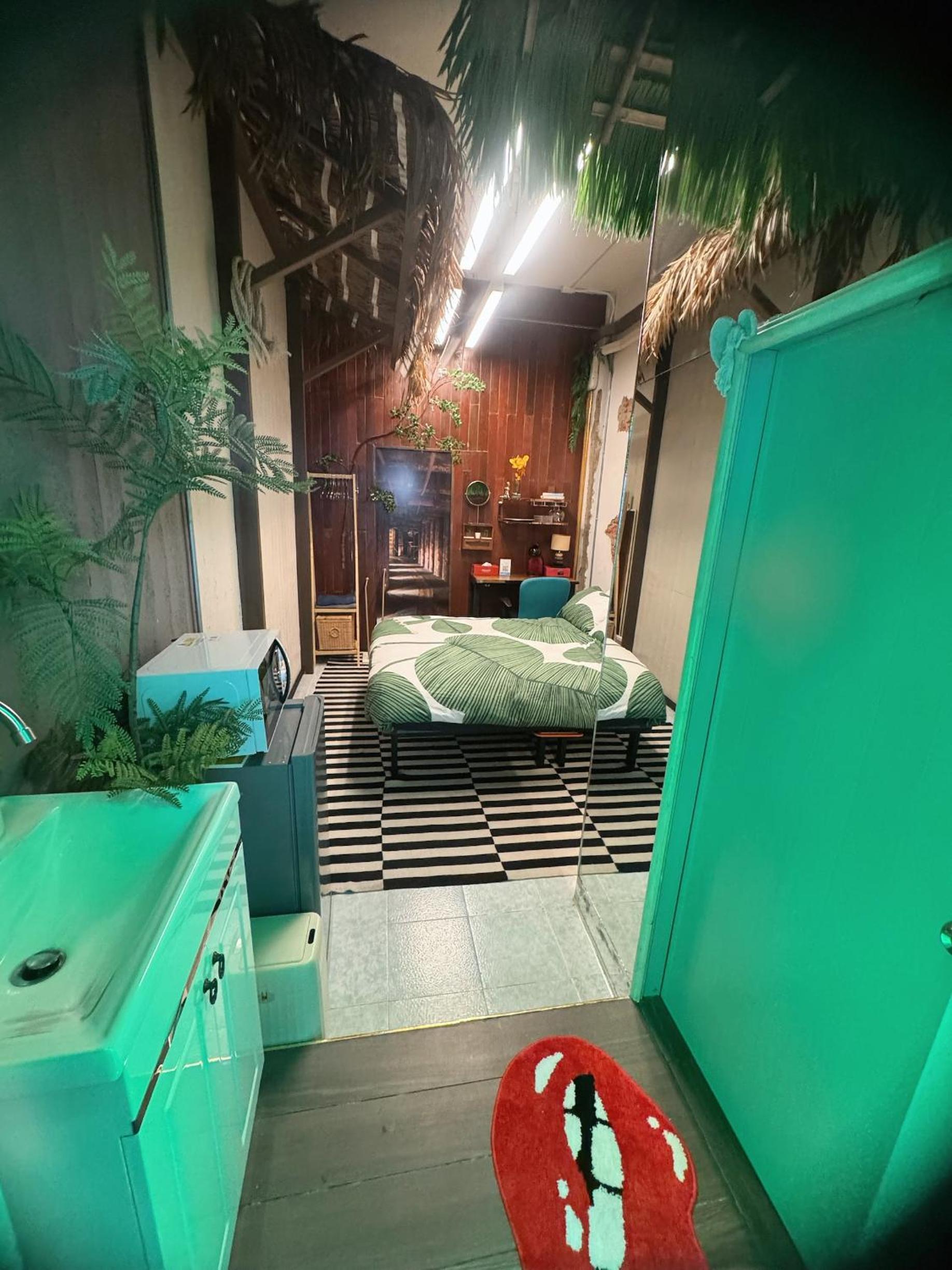 New York Loft & Japanese Magic by V4SKIN