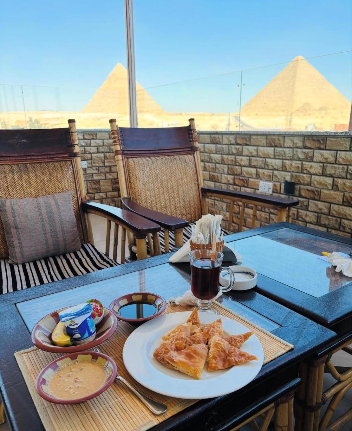 Paradise Pyramids View INN