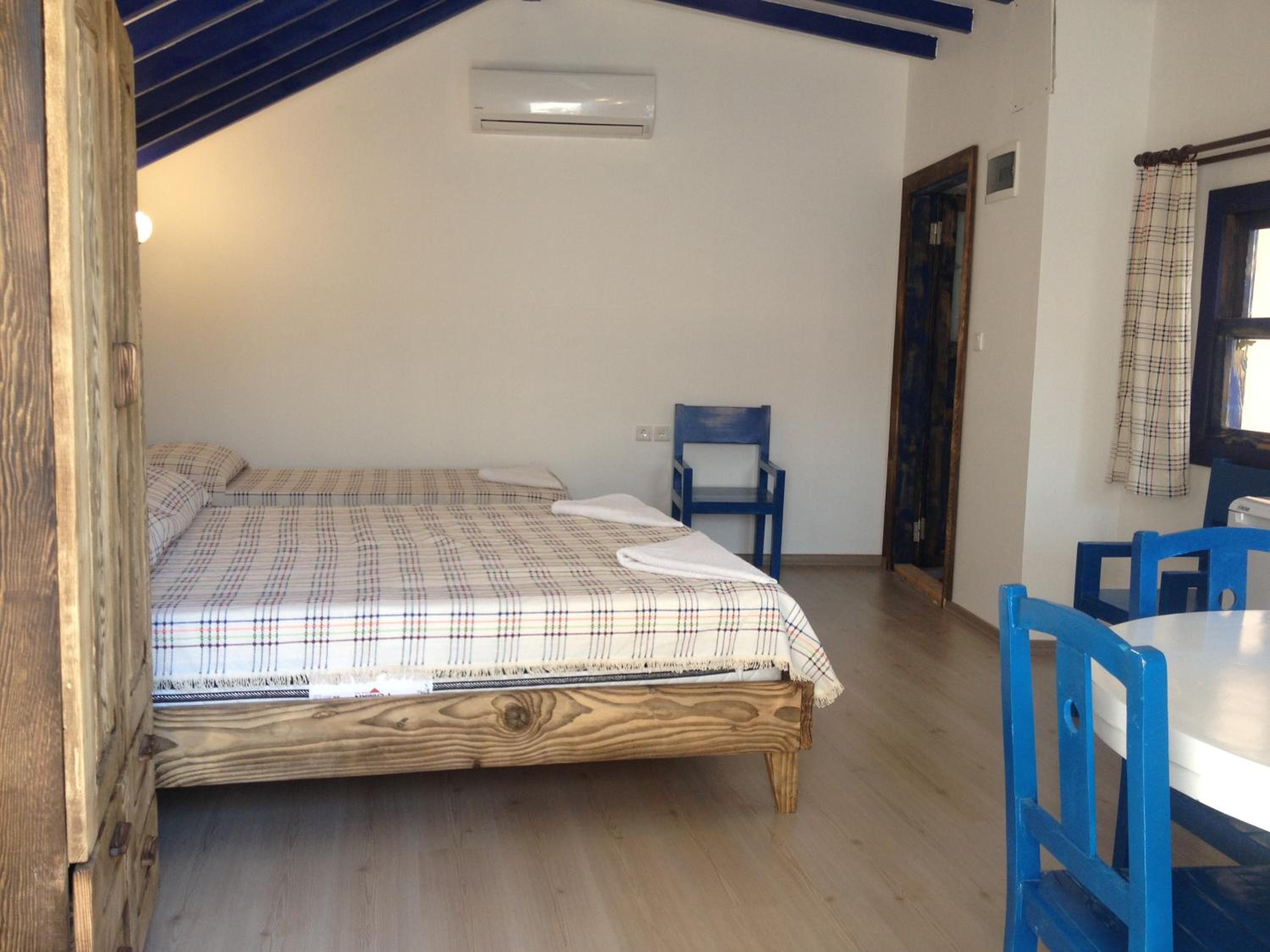 Karya Apartments