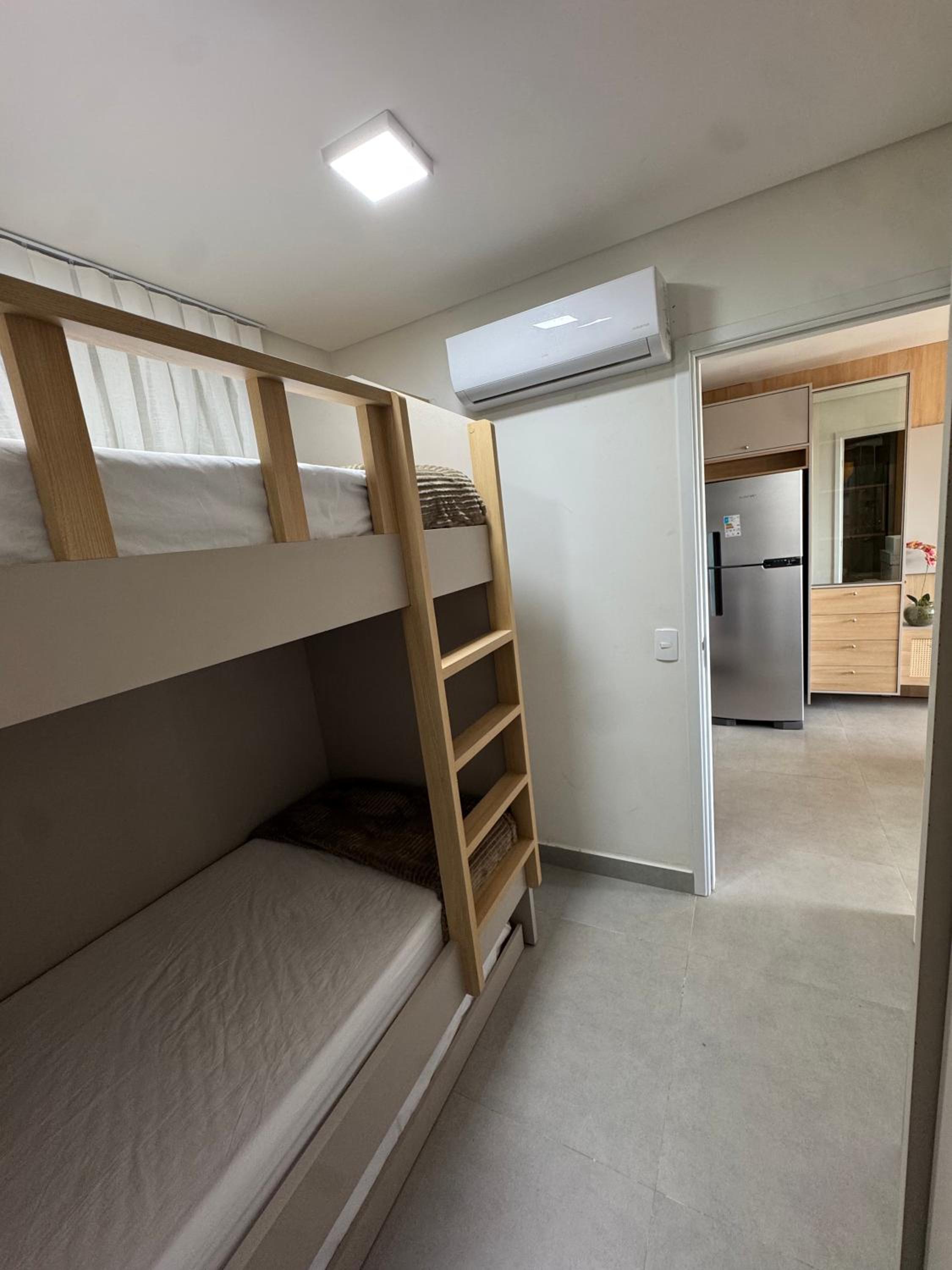 Premium Central 4mim a pé da praia flat completo climatizado