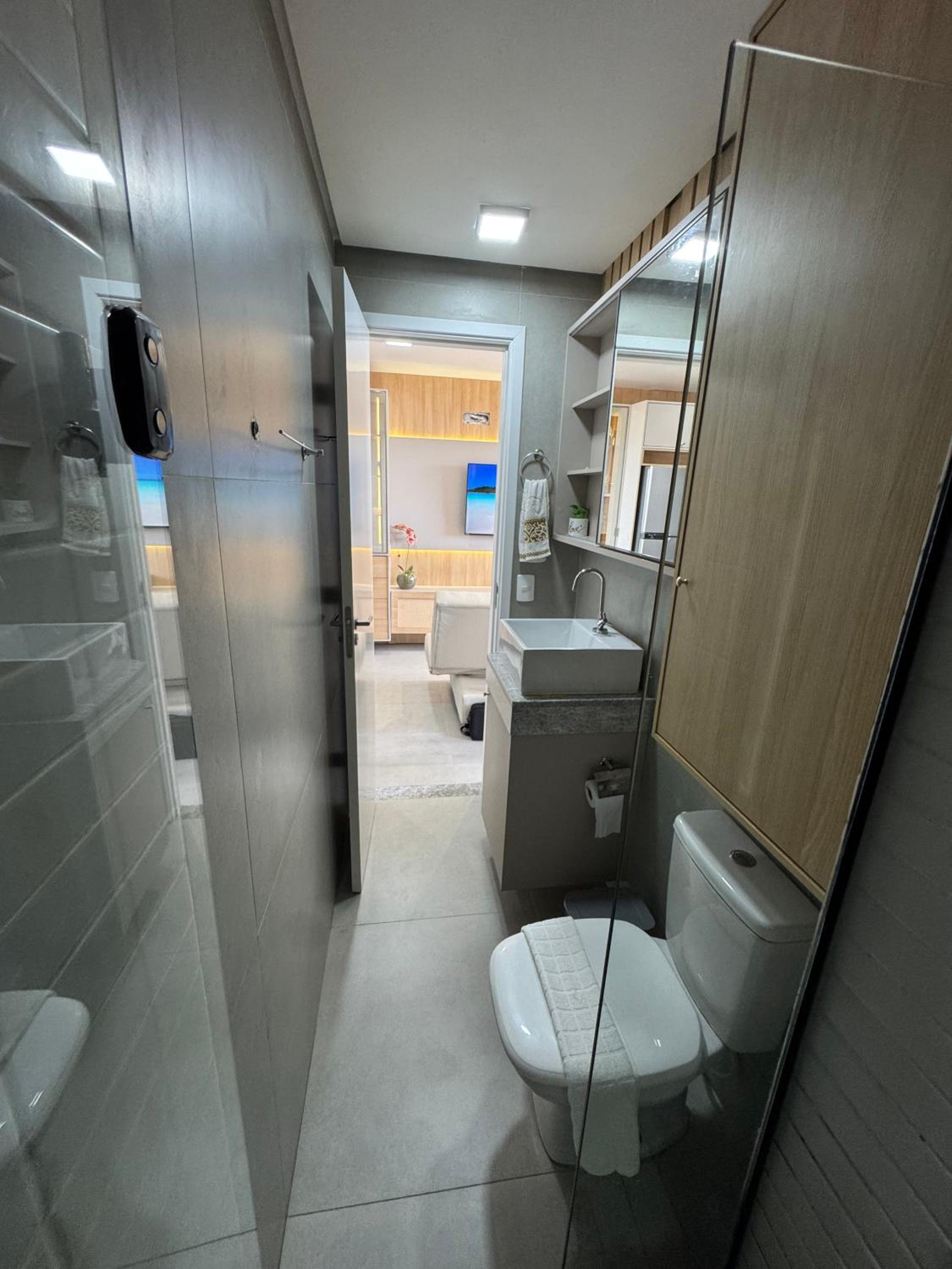 Premium Central 4mim a pé da praia flat completo climatizado