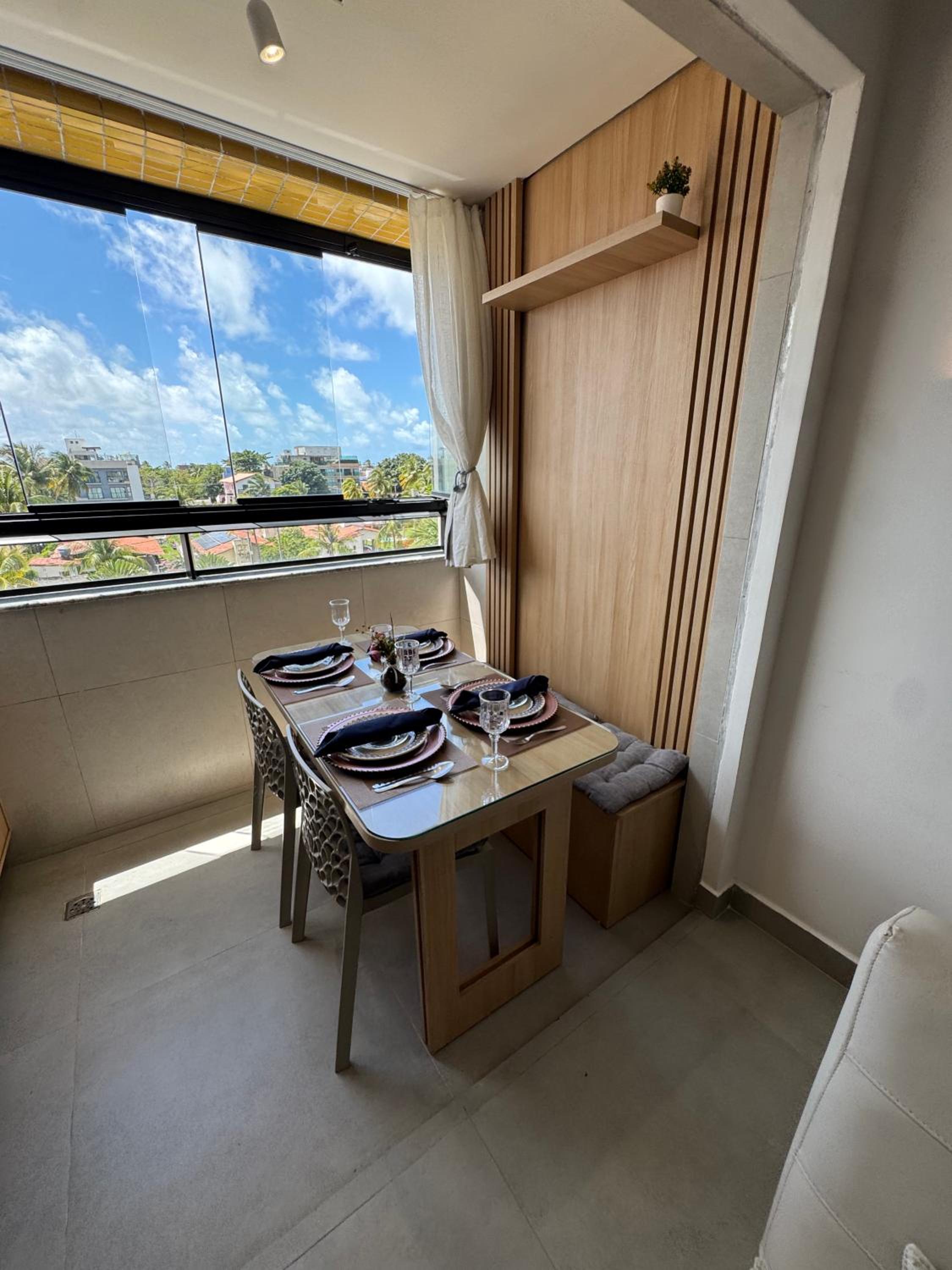Premium Central 4mim a pé da praia flat completo climatizado