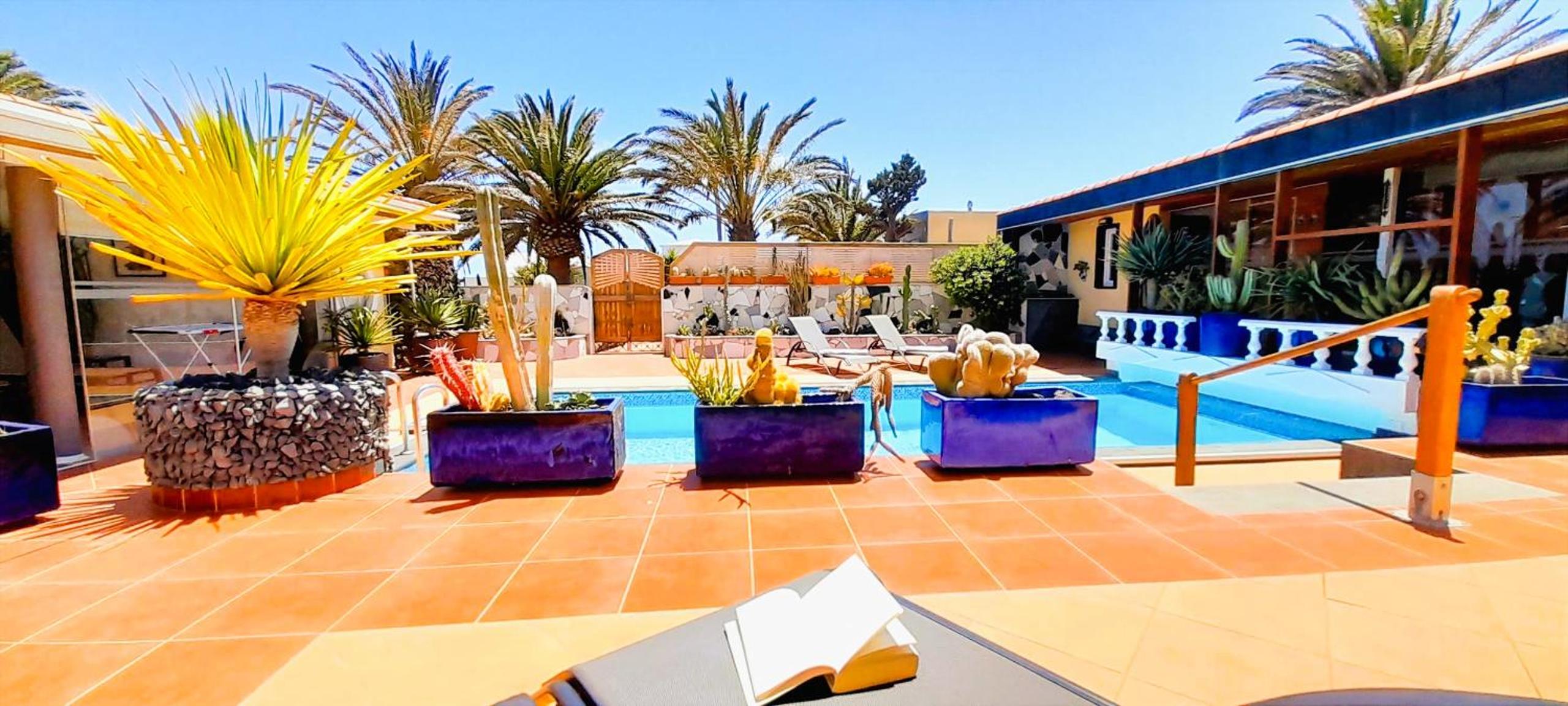 Villa MADORA - private pool, amazing garden, sea view, quiet location
