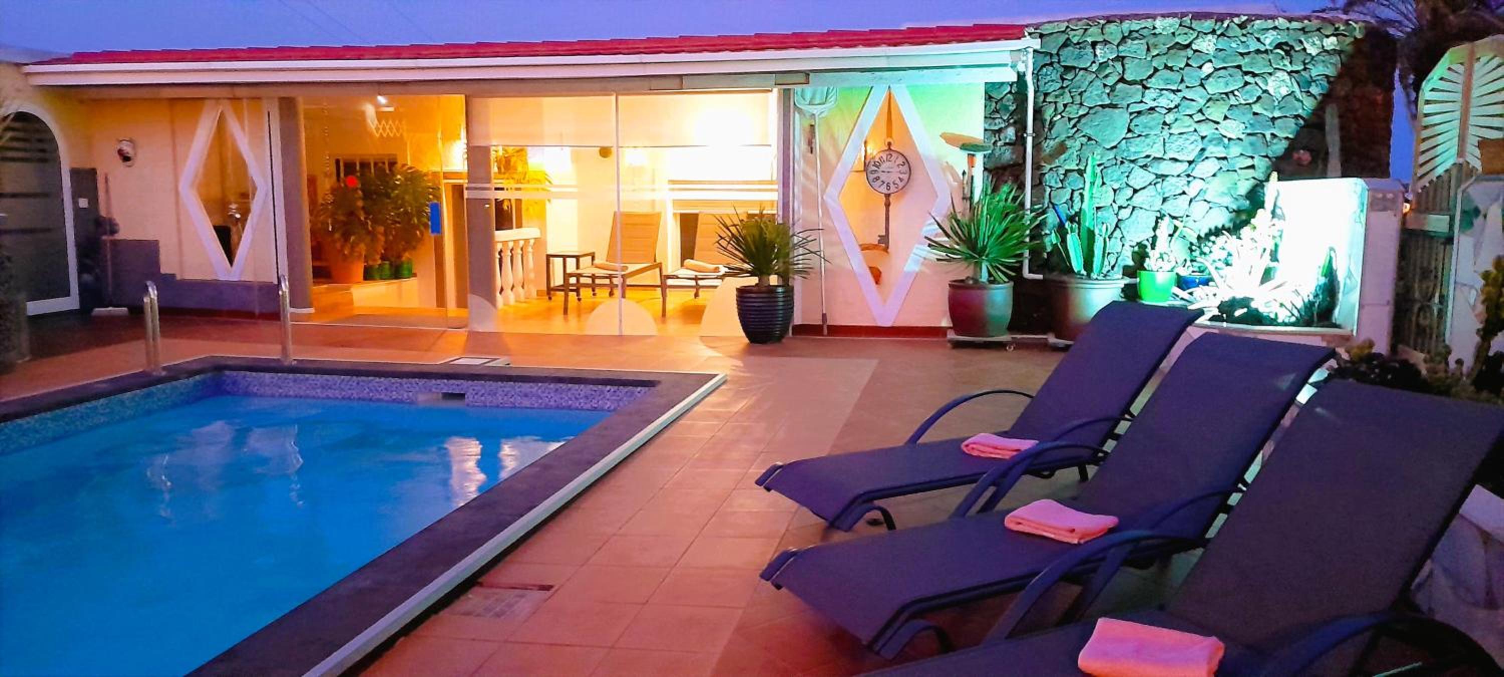 Villa MADORA - private pool, amazing garden, sea view, quiet location