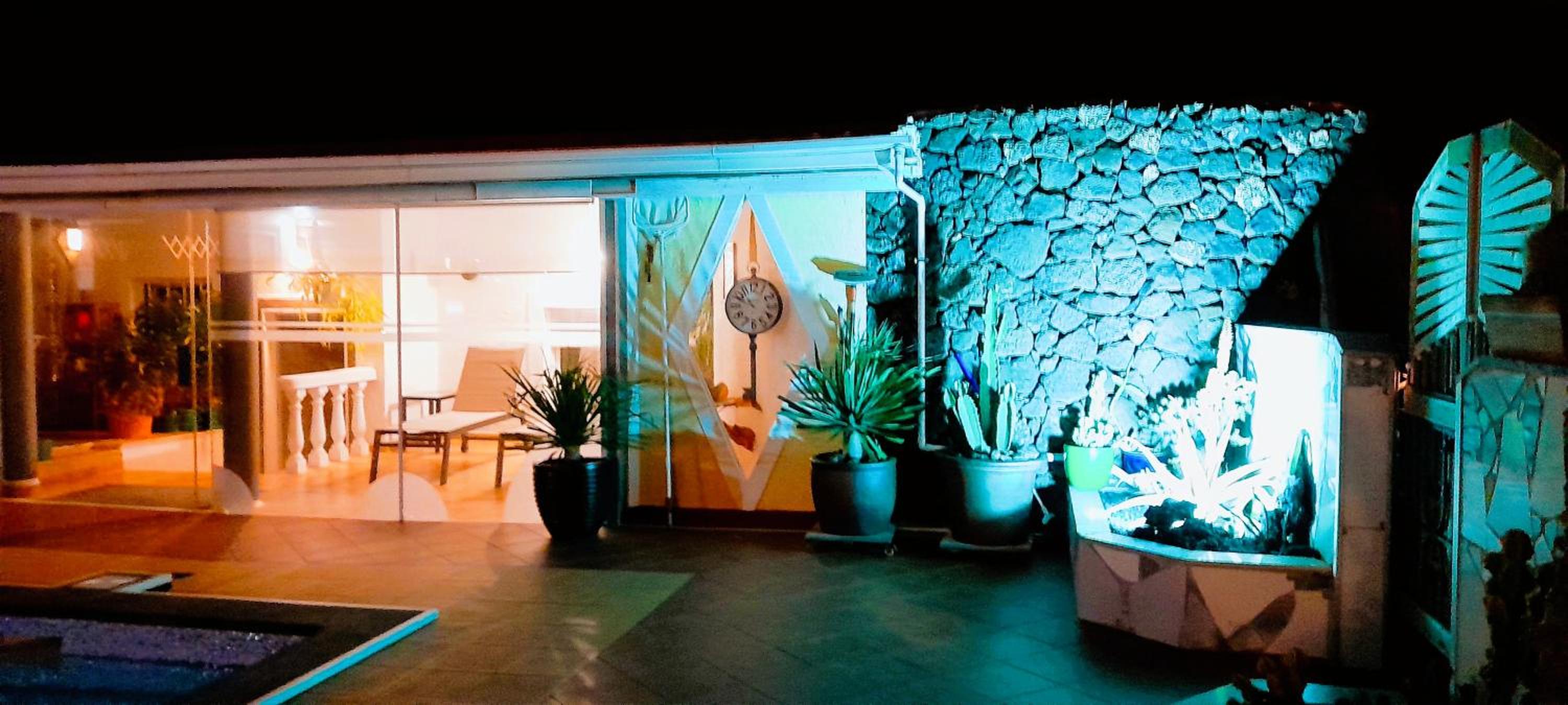 Villa MADORA - private pool, amazing garden, sea view, quiet location