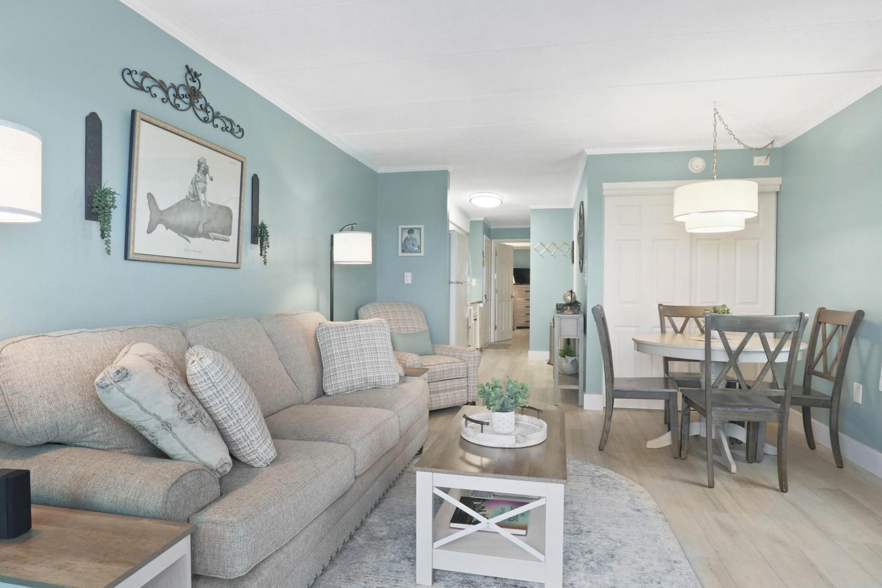 The One with Downtown Inlet Vibes - Couple's Escape - Assateague House 111