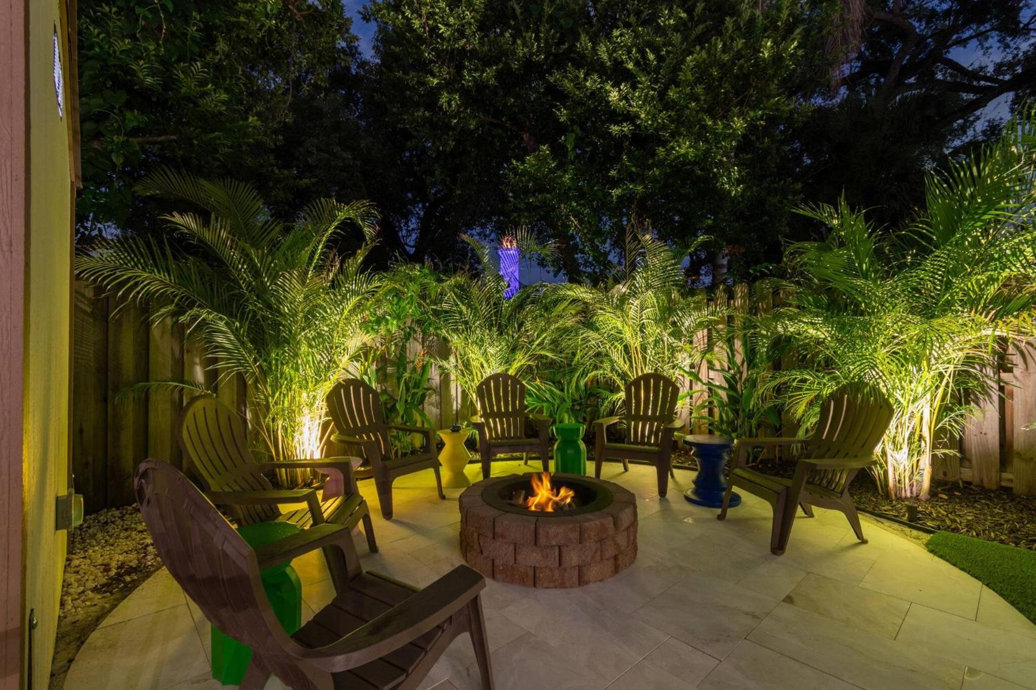 Tampa Family Fun Pool Spa Grill Mini Golf & Games