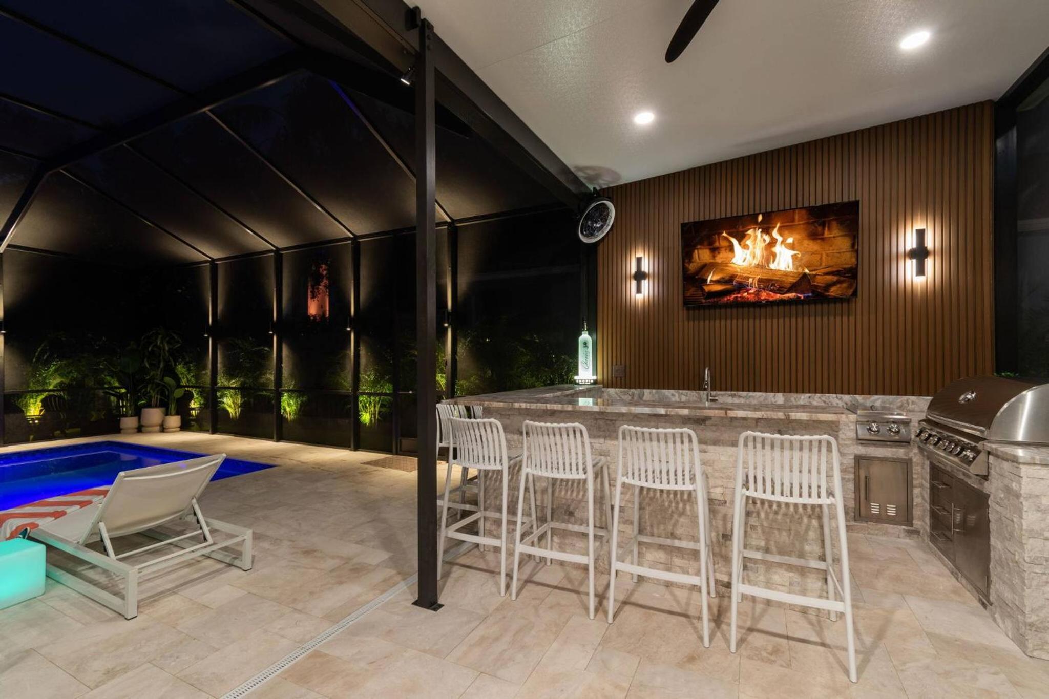 Tampa Family Fun Pool Spa Grill Mini Golf & Games