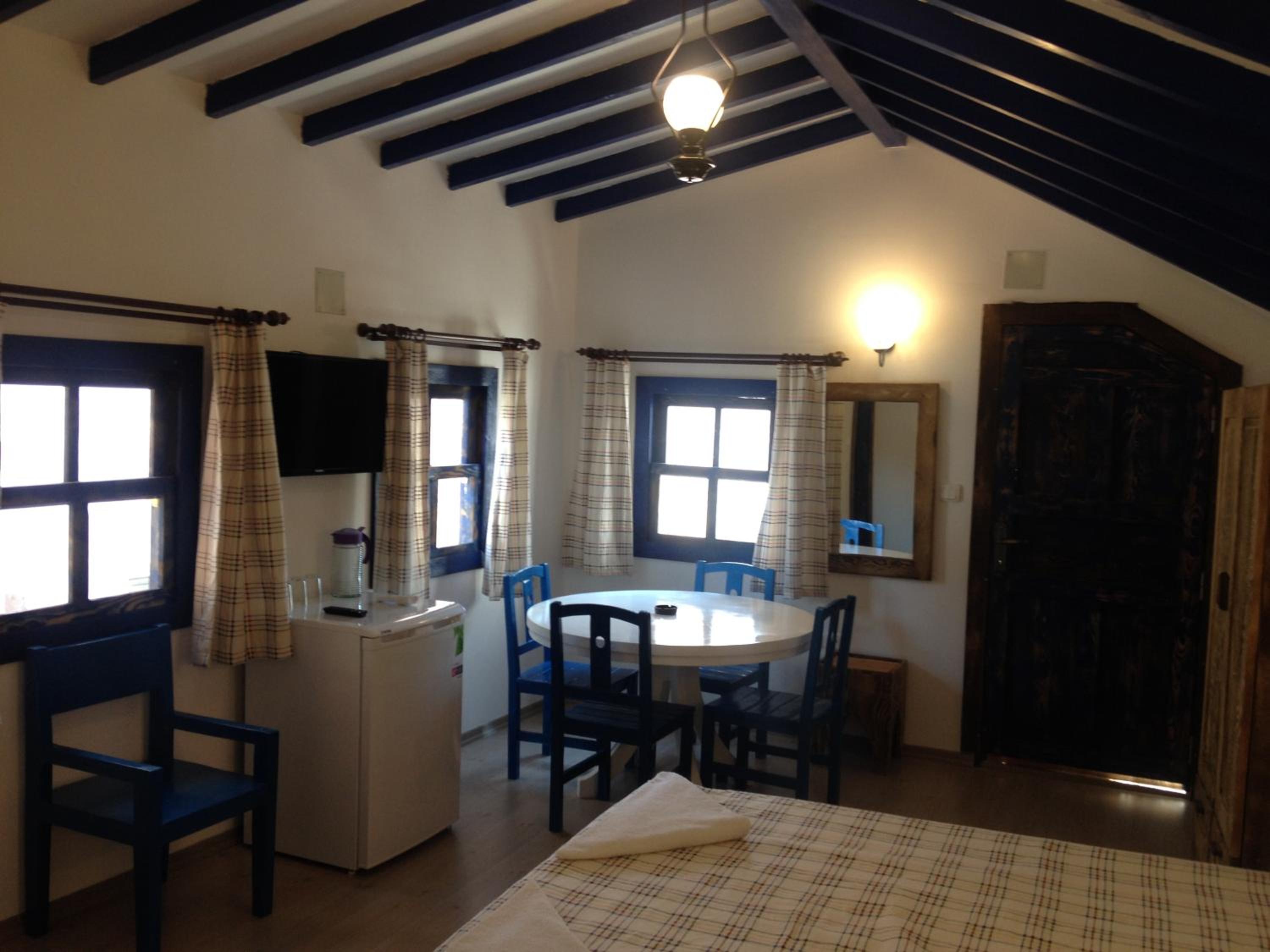 Karya Apartments