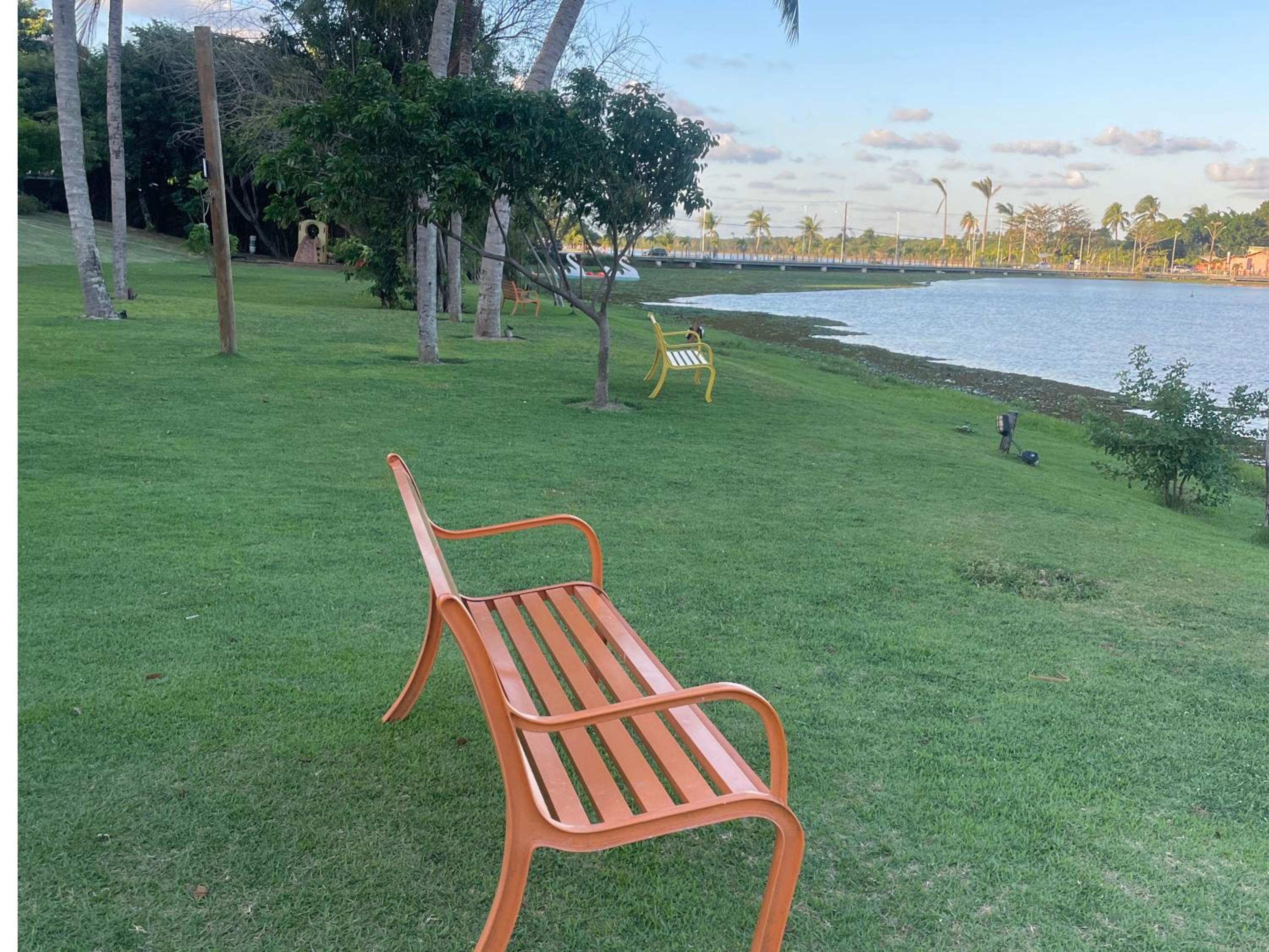 TÉRREO, NASCENTE, VENTILADO COM VISTA DA LAGOA Guarajuba Paraíso das Águas Perto de tudo