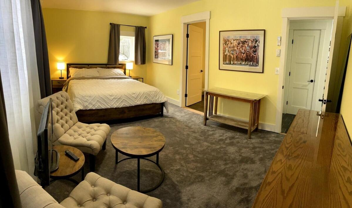 Chalet 91 at Killington - 4BR Luxury Lodge with Hot Tub, Sauna, Pool Table