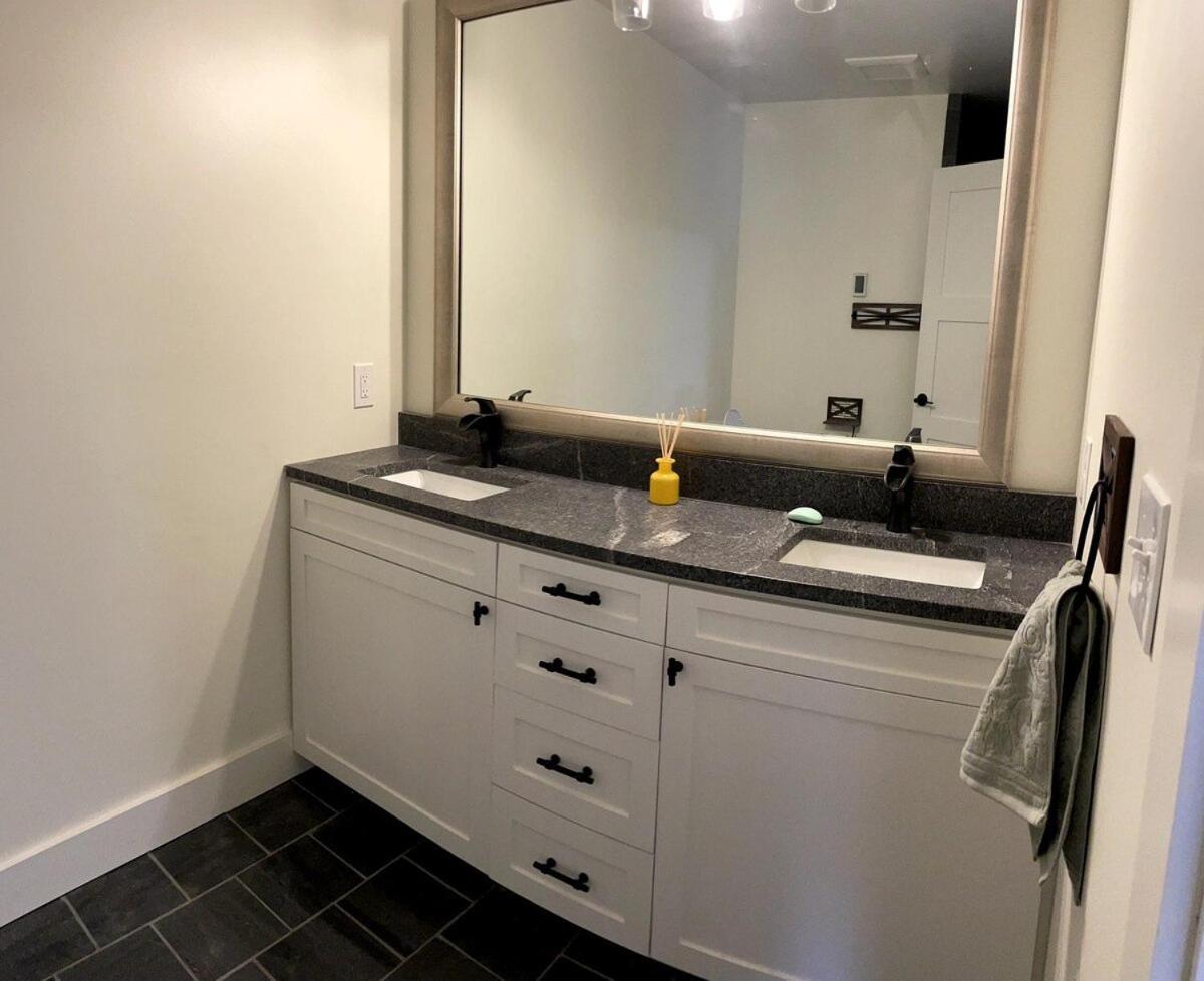 Chalet 91 at Killington - 4BR Luxury Lodge with Hot Tub, Sauna, Pool Table