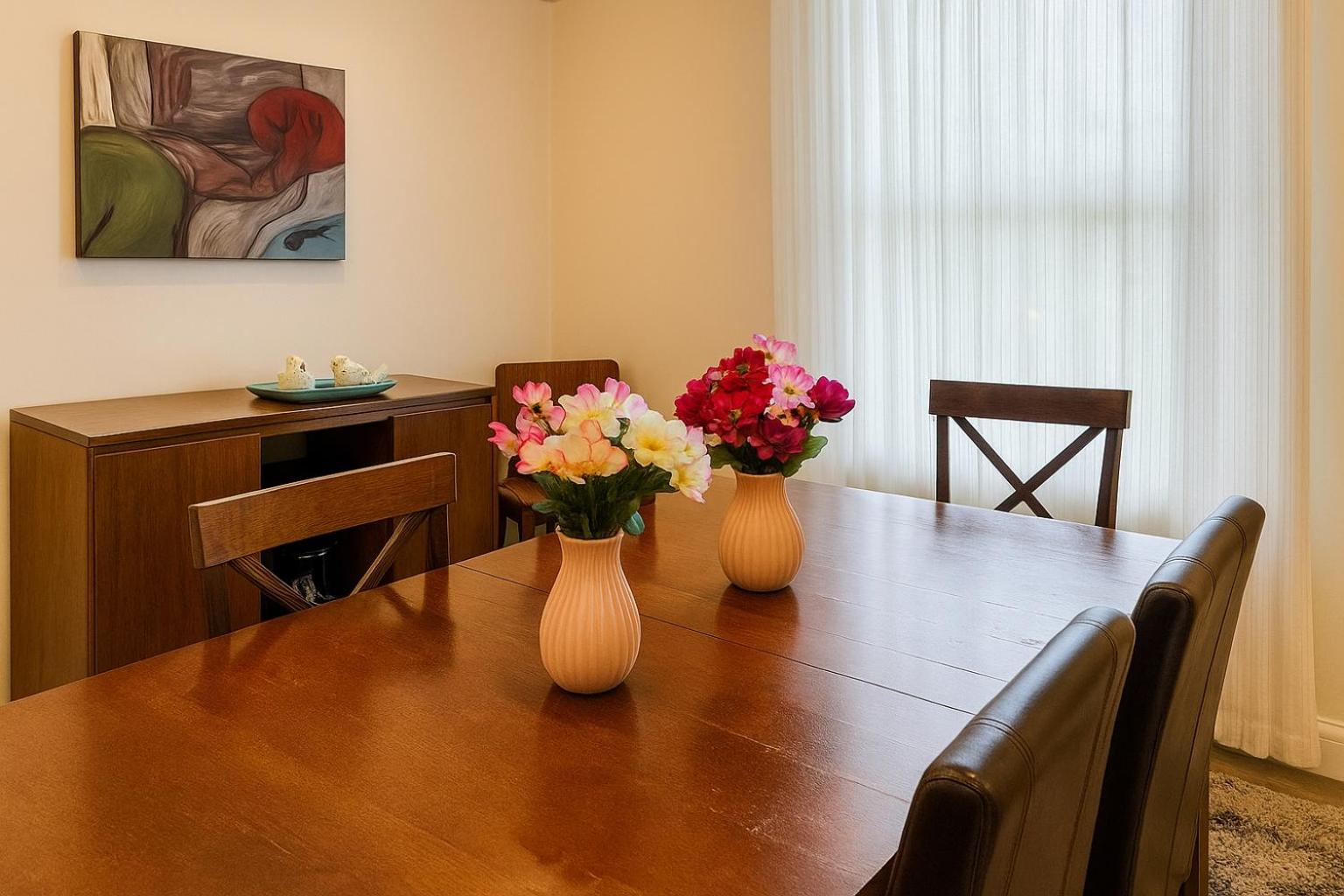 Detroit North End 6BR | Pets, WiFi, Parking