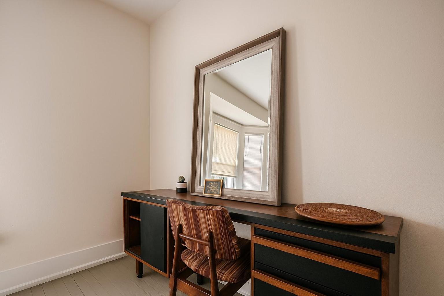 Detroit North End 6BR | Pets, WiFi, Parking