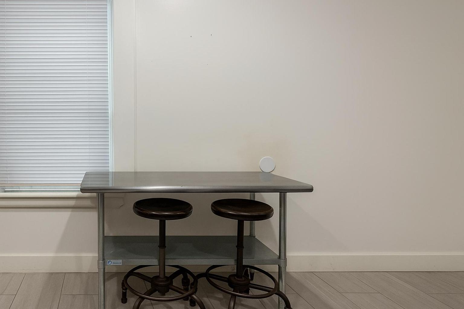 Detroit North End 6BR | Pets, WiFi, Parking