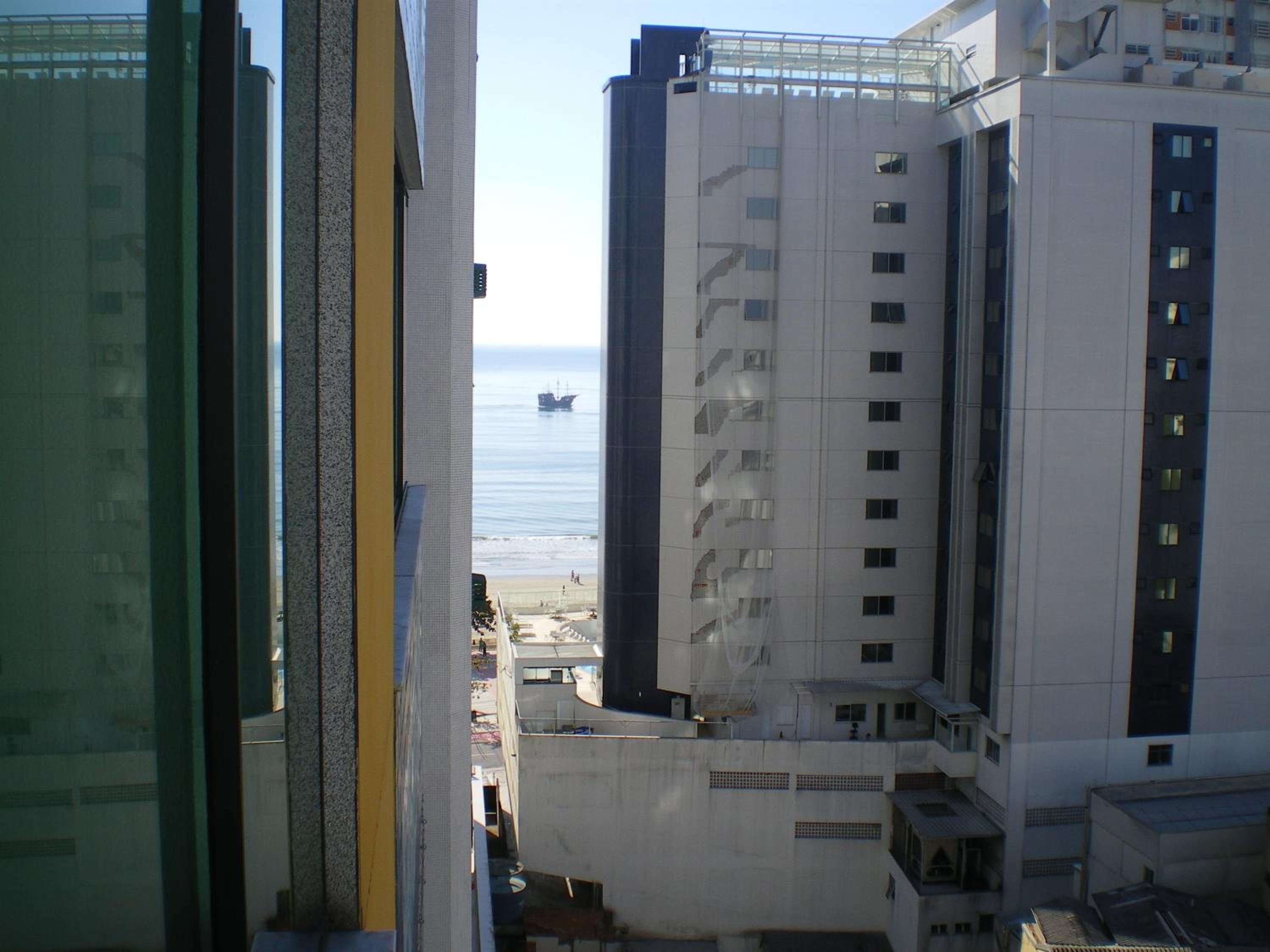 Apartamento Dante Tomio