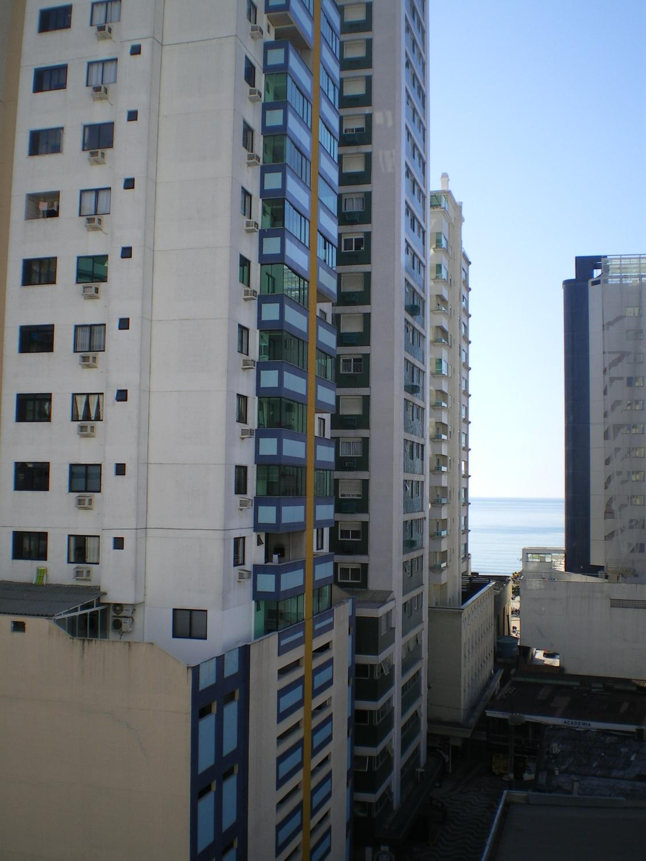 Apartamento Dante Tomio