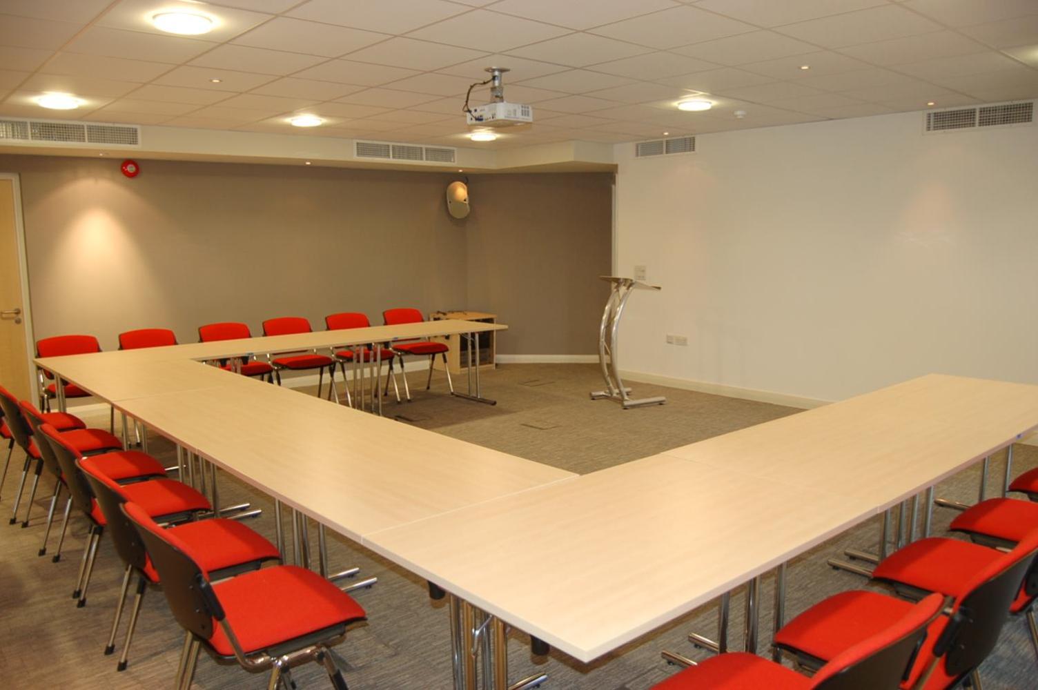 Alcester Vacations - Kings Court Hotel - Property Image 6