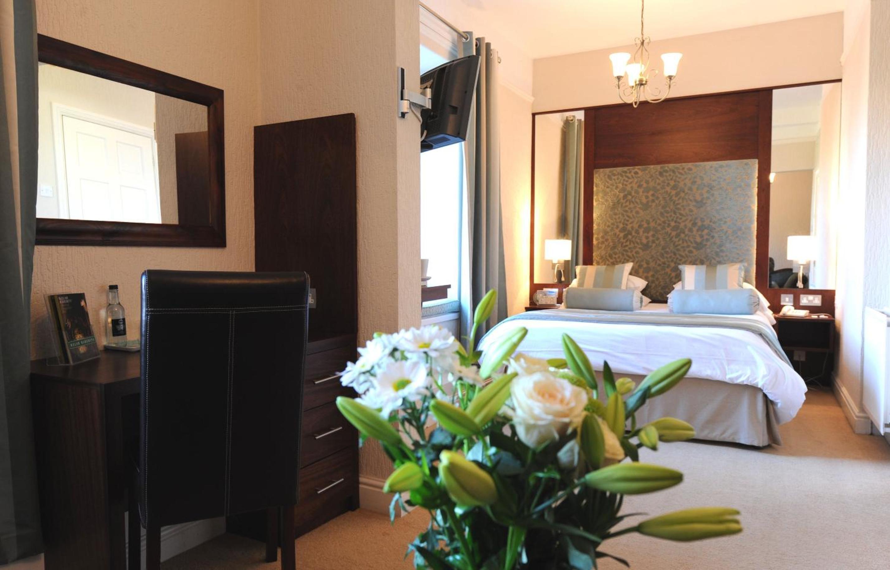 Wolfscastle Country Hotel