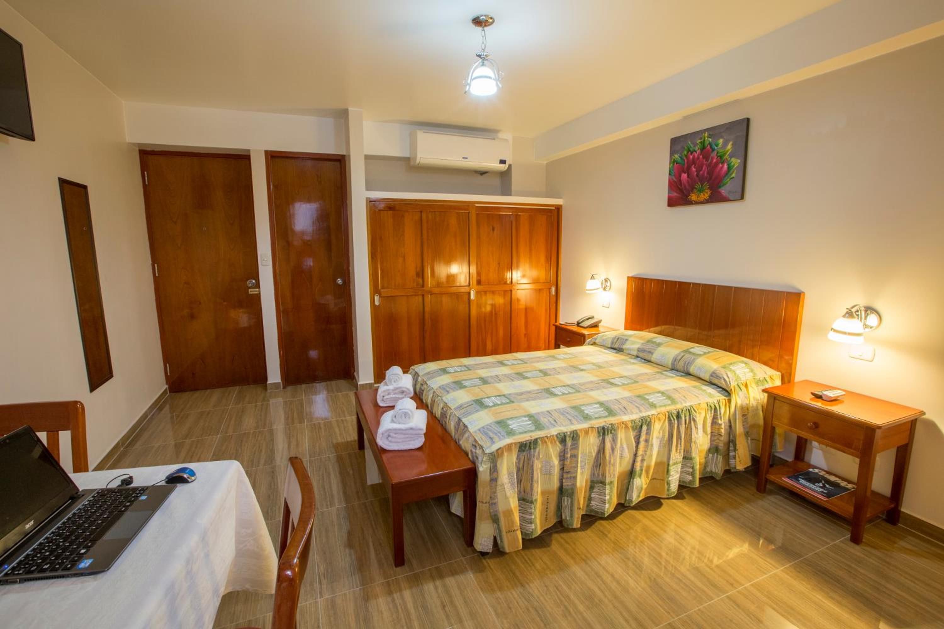 Amazonia Siu Hostal view 4