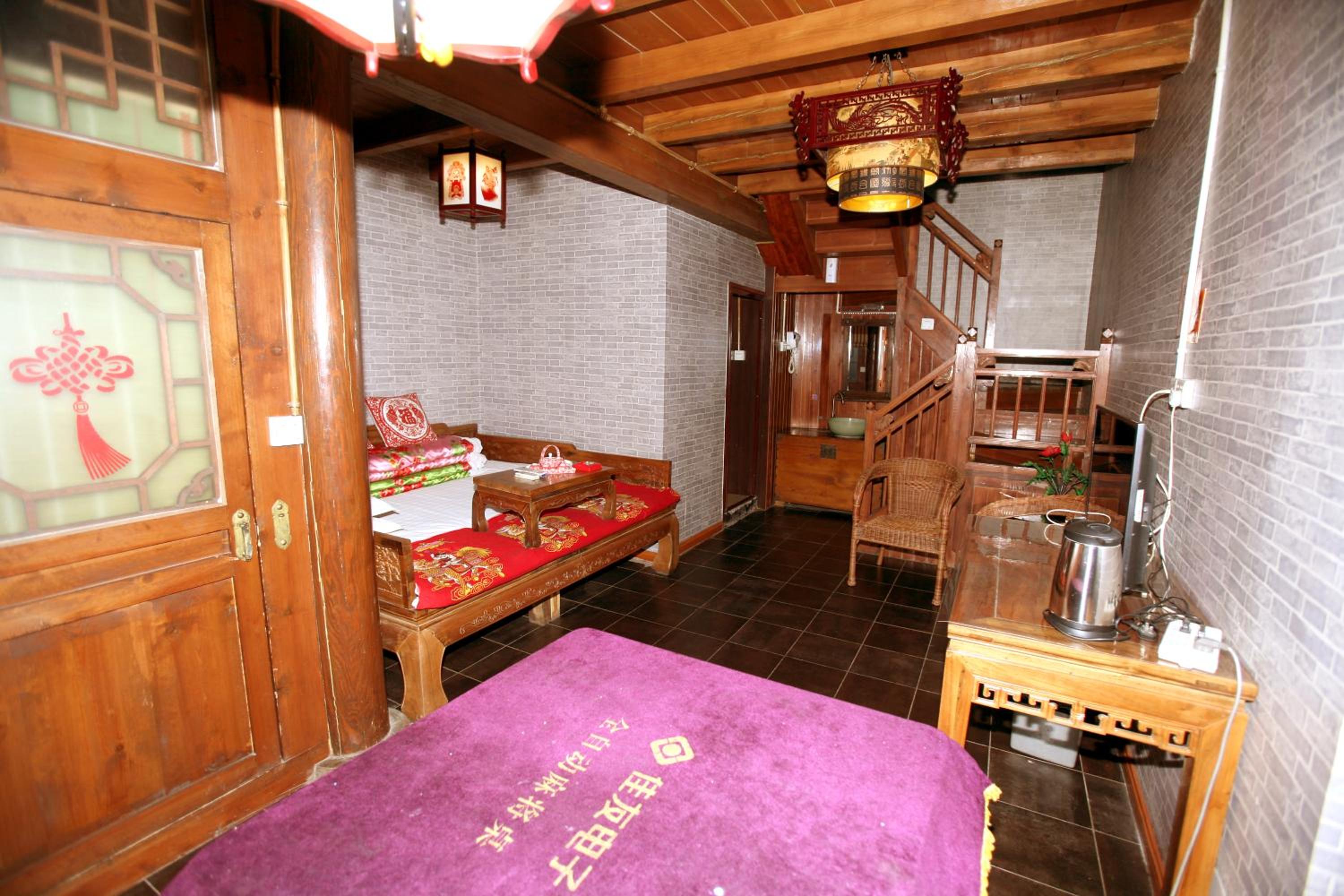 Pingyao Baichanghong Inn