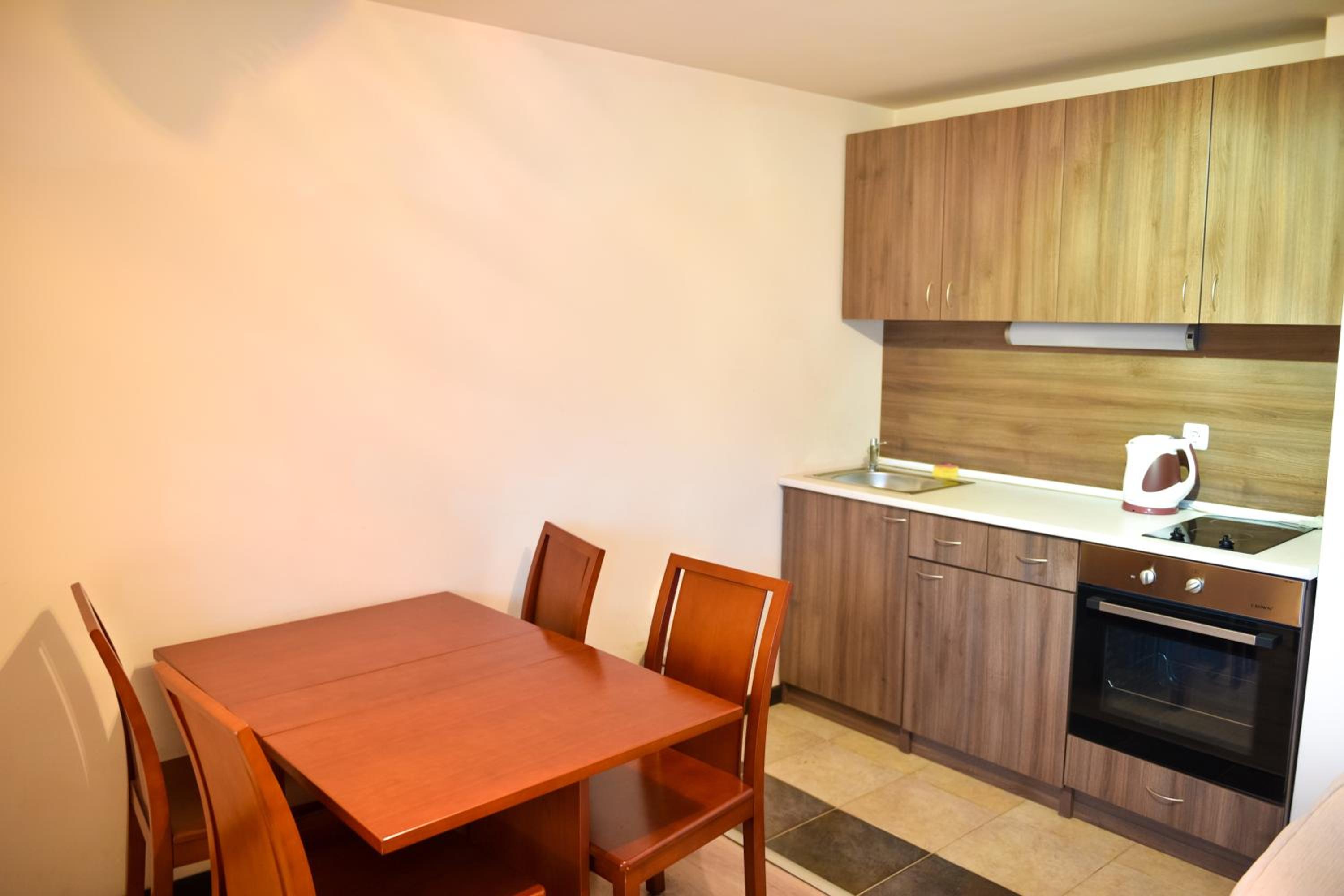 Bansko Vacations - Royal Bansko - Half Board Plus All Inclusive Light - Hot Pool Jacuzzis - Property Image 27