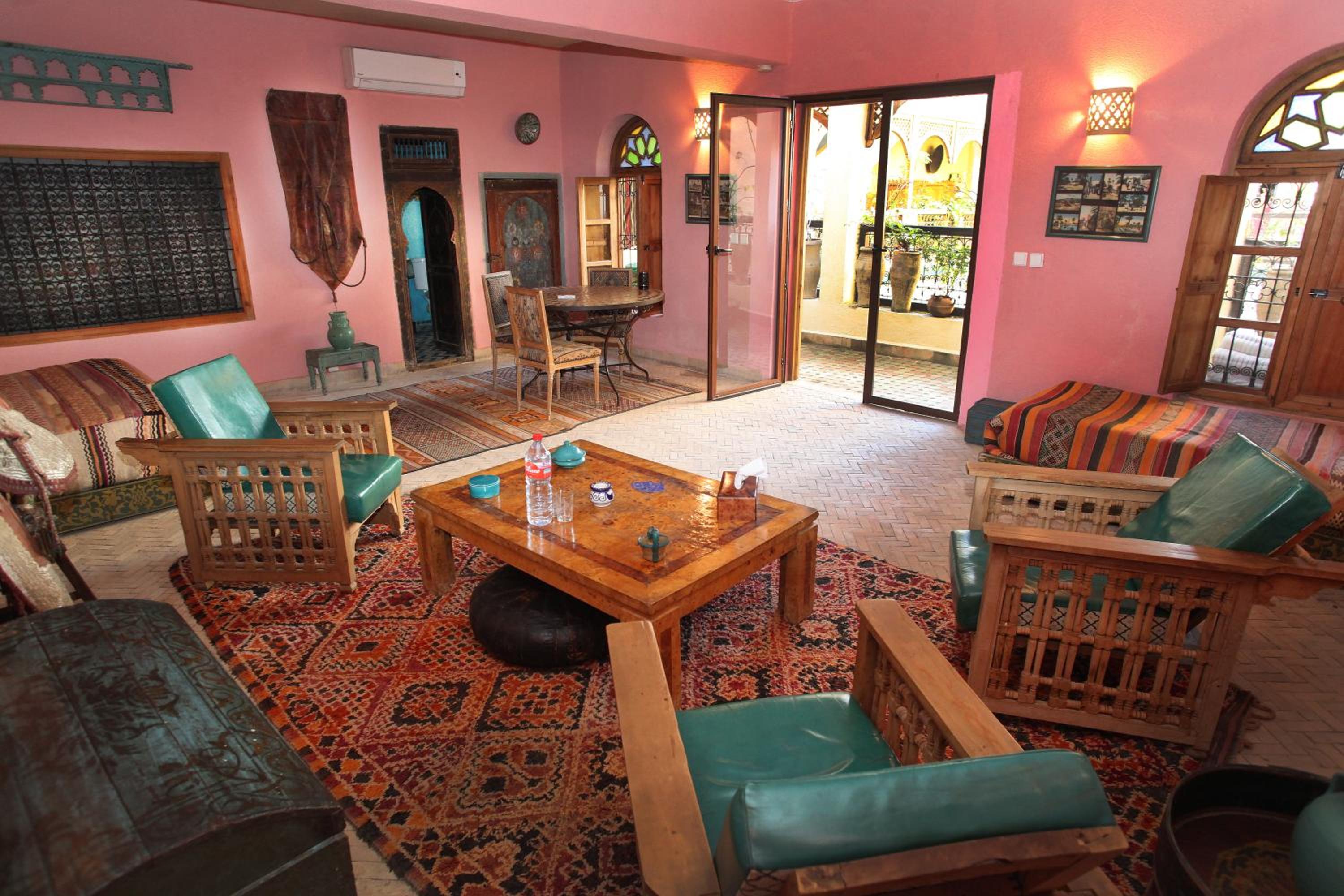 lounge