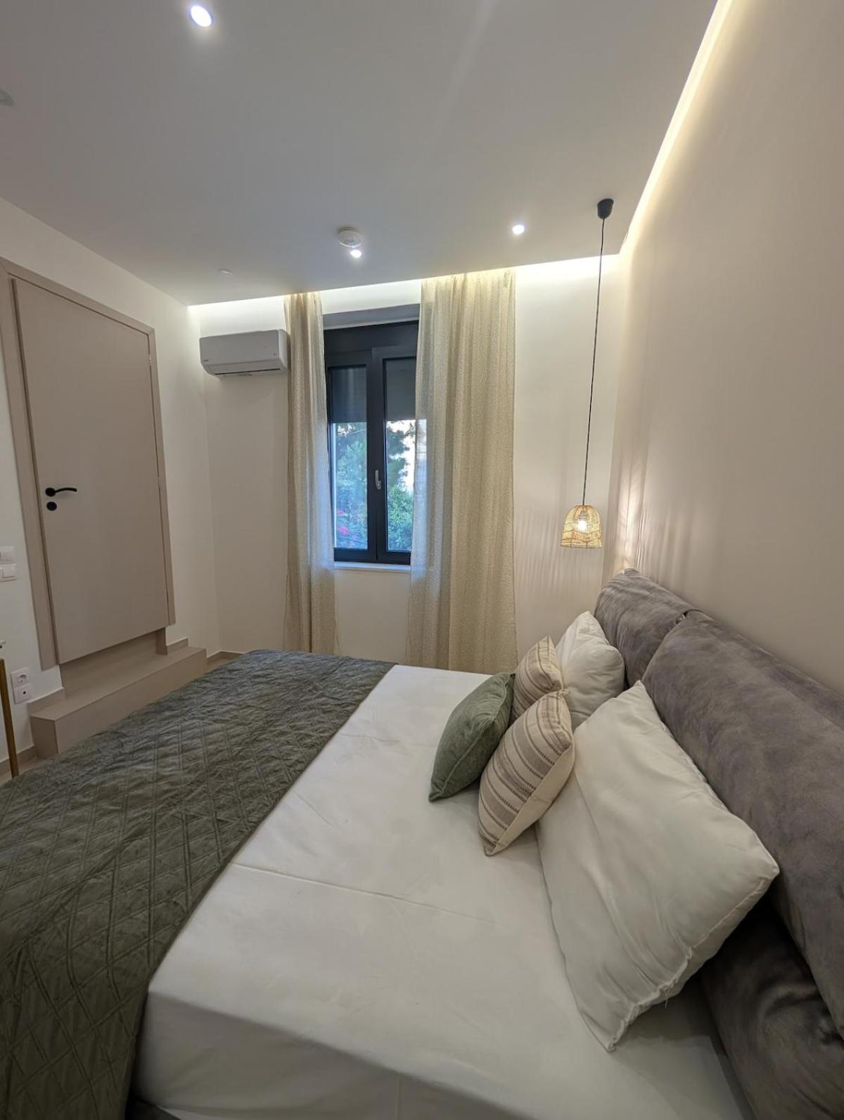 Eriad Patras - Calm Luxury Stay In The City Centre