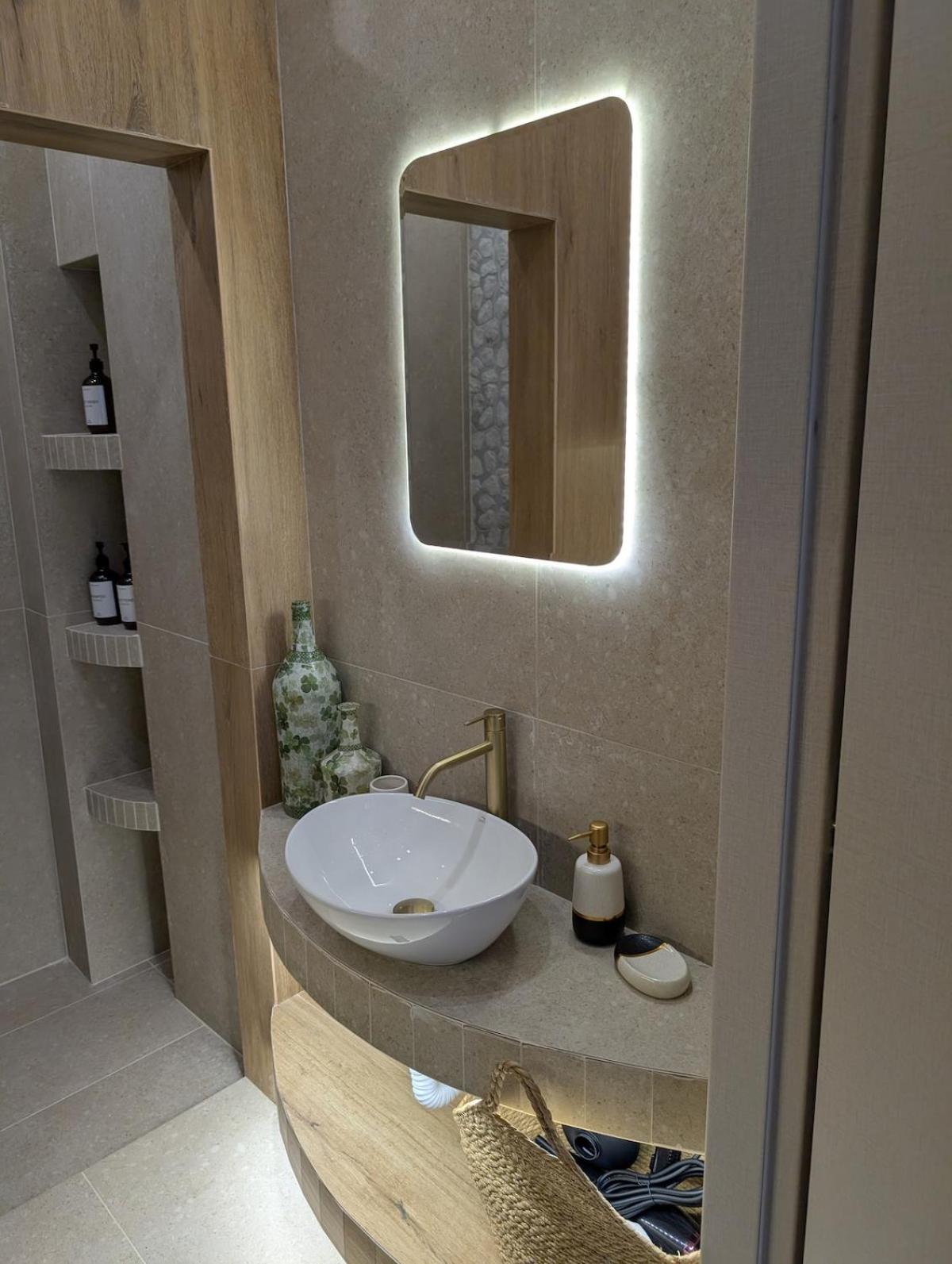 Eriad Patras - Calm Luxury Stay In The City Centre