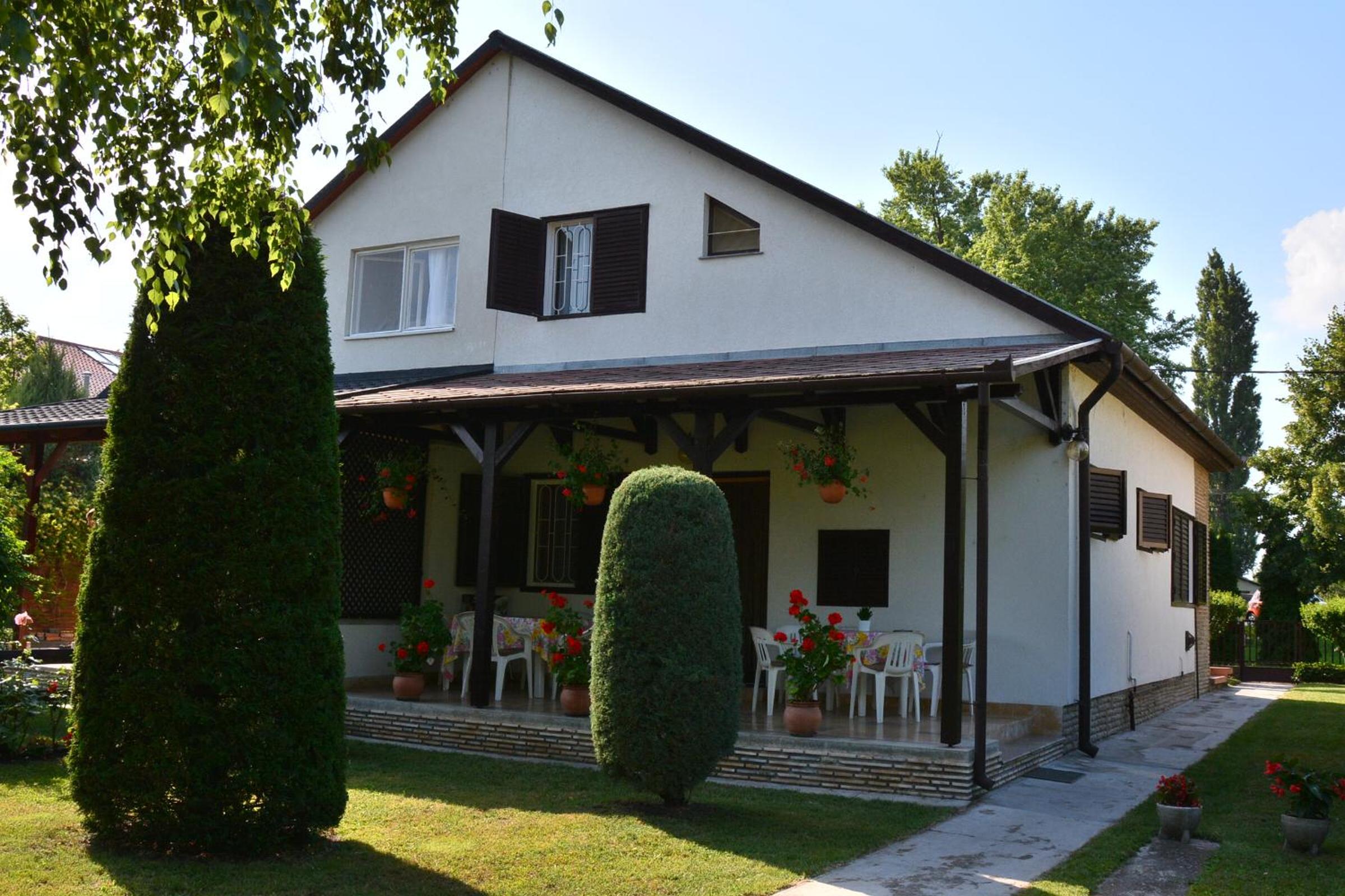 Rózsa nyaralóház view 2