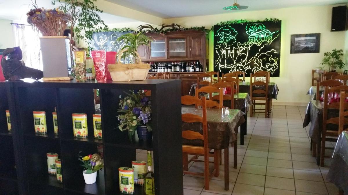 restaurant